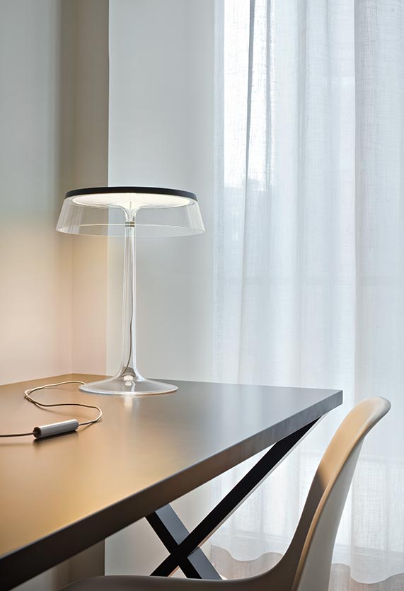 BON JOUR Copper Table Lamp with Transparent Shade