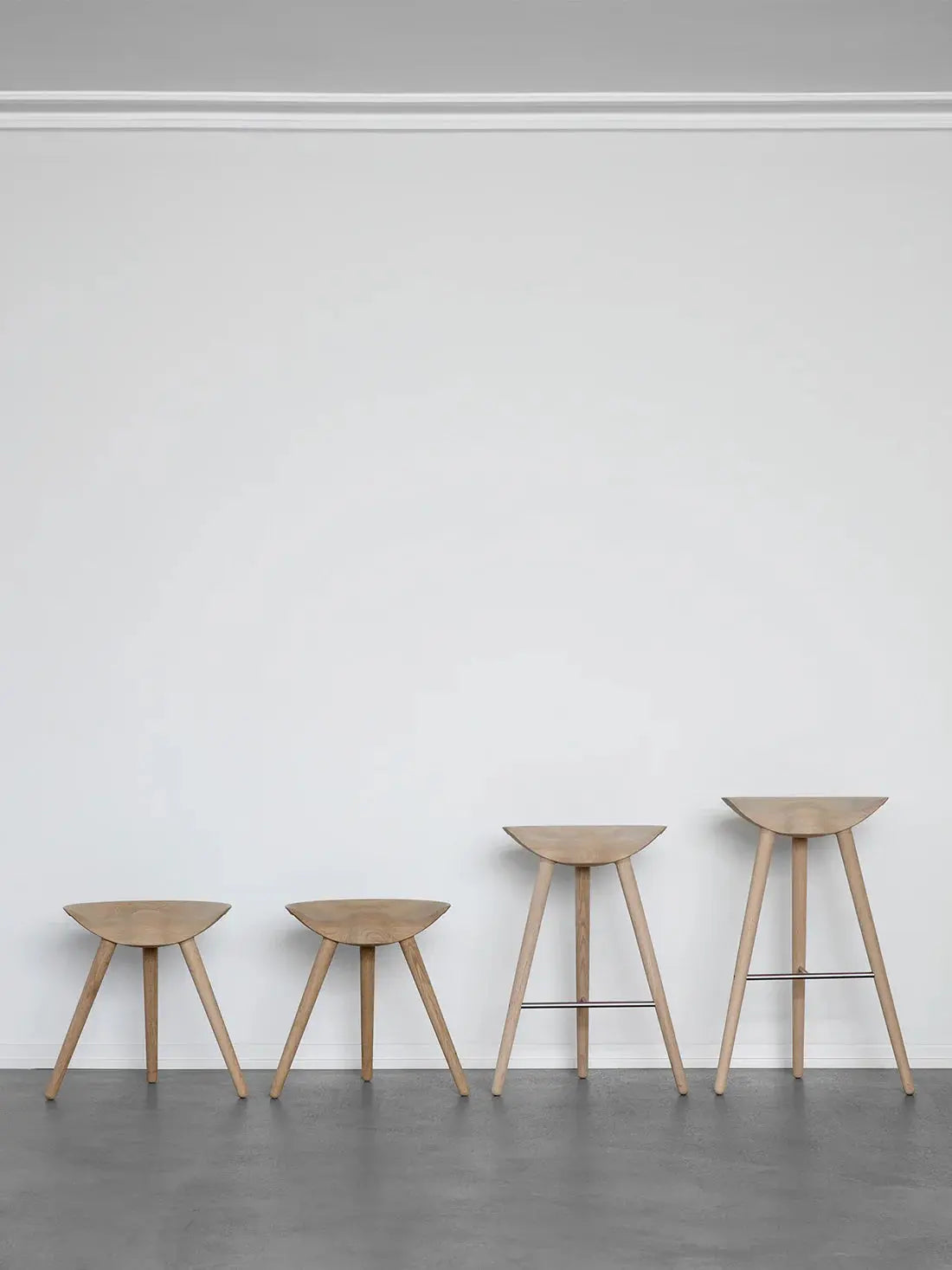 Hocker ML 42 dunkles Eichenholz