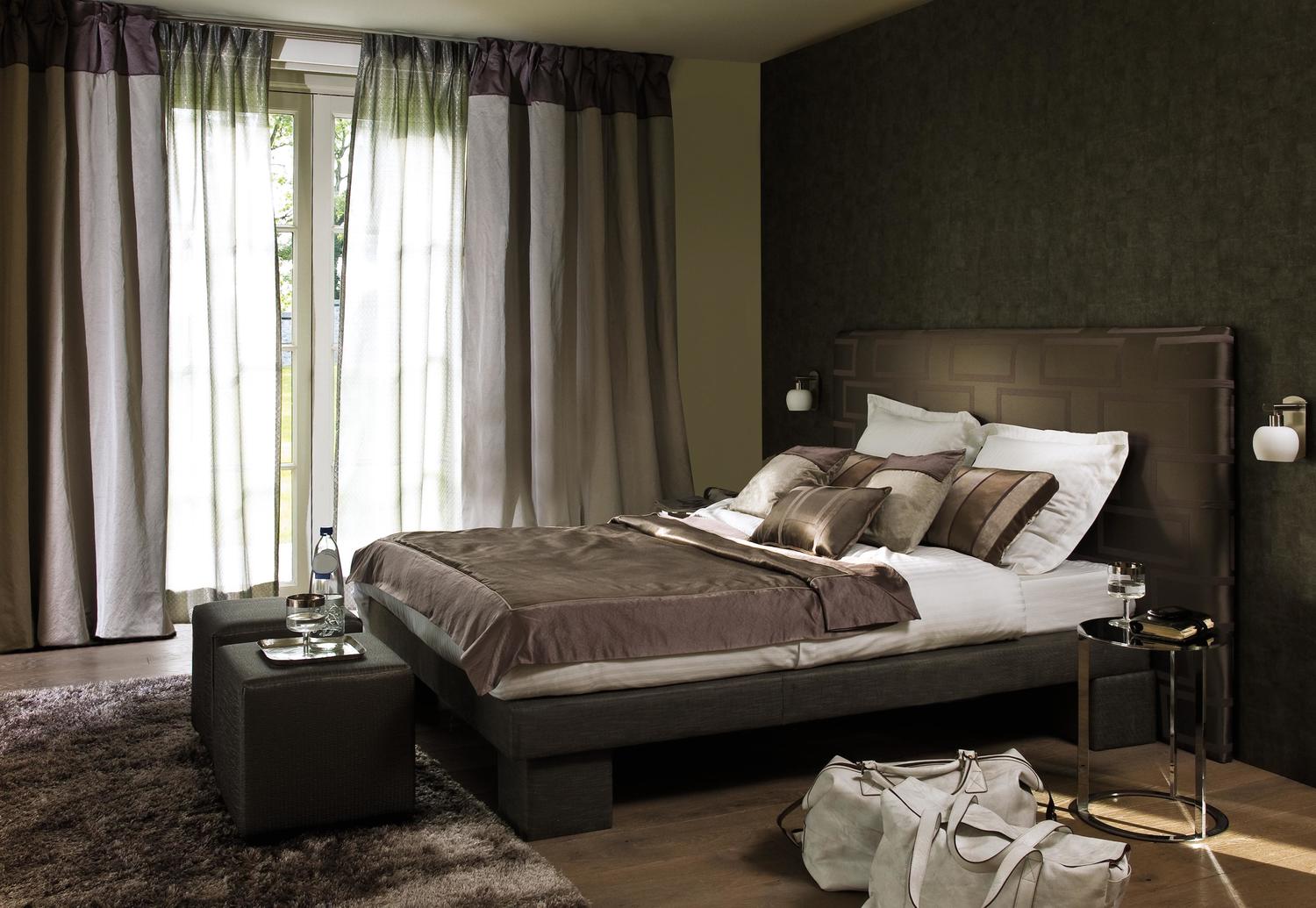 Leinwandimitierende Tapete ISIS - HELLGRÜN mit Blau und Gelb