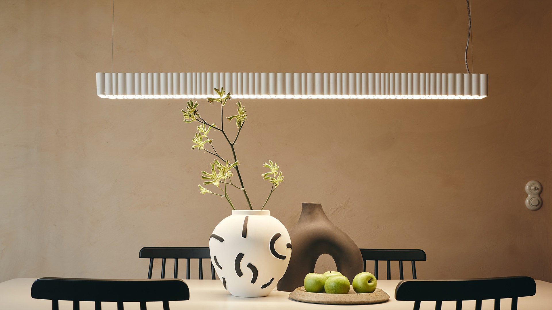 CALIPSO LINEAR White Pendant Lamp