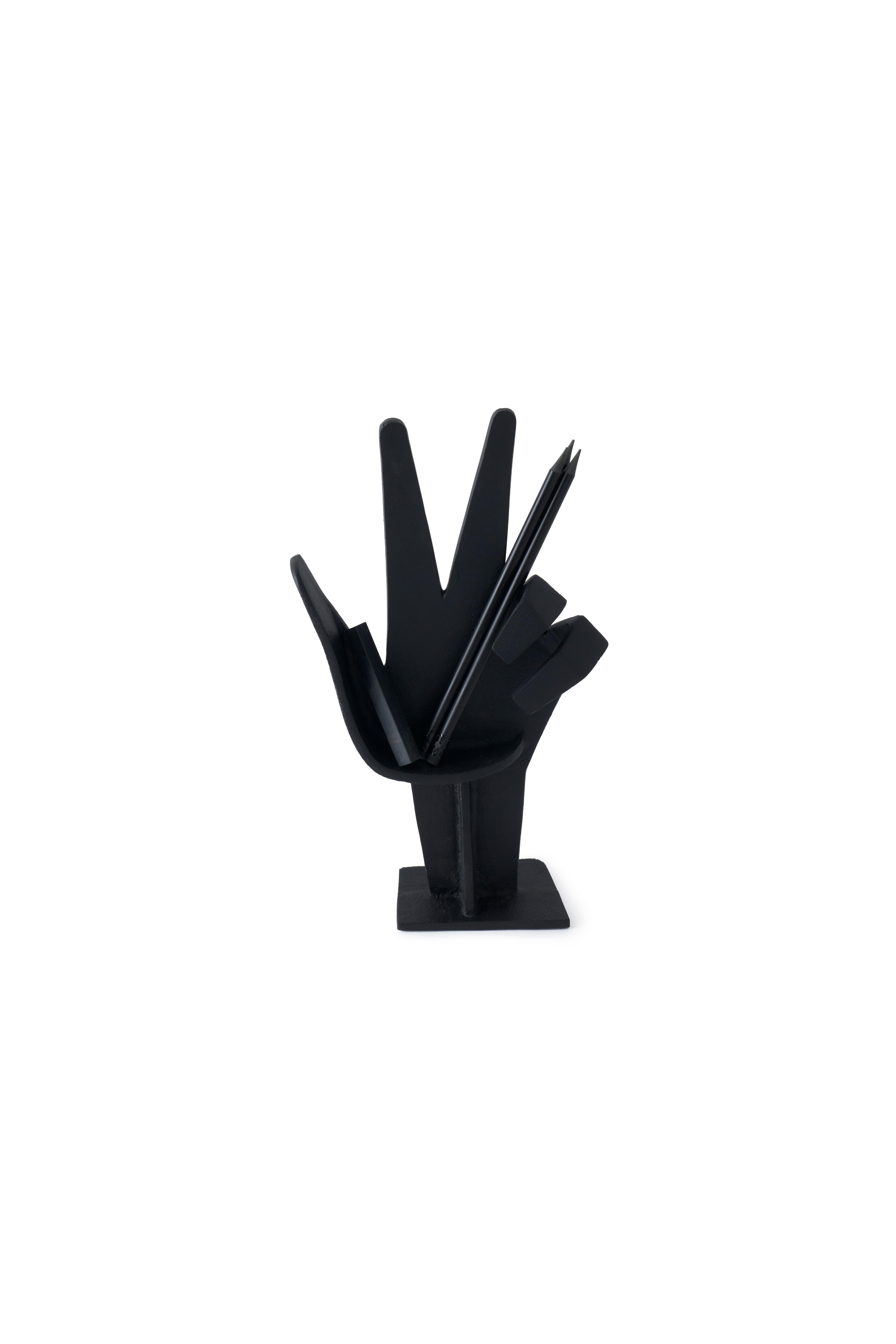 CAST HAND Black Stand