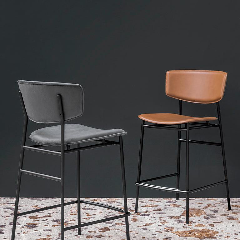 Barhocker FIFTIES gepolstert mit schwarzem Gestell