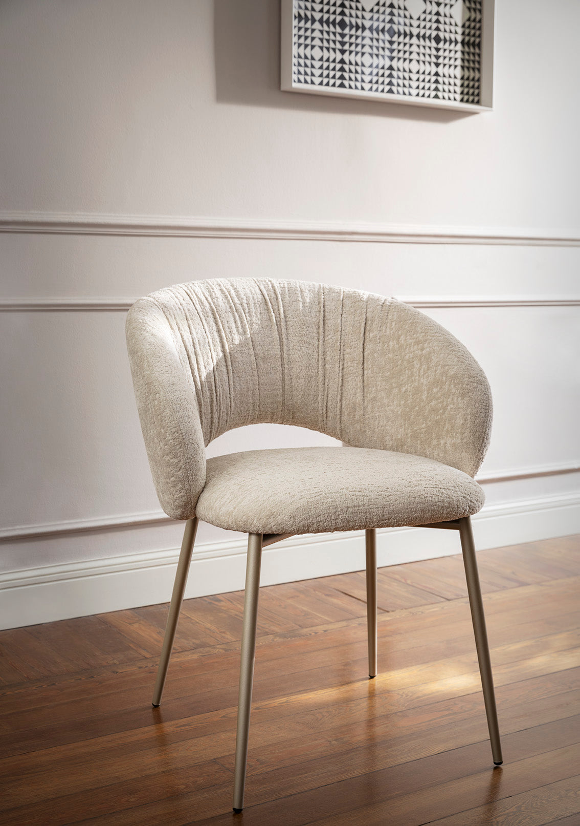 Upholstered ANIME Chair with Black Metal Base