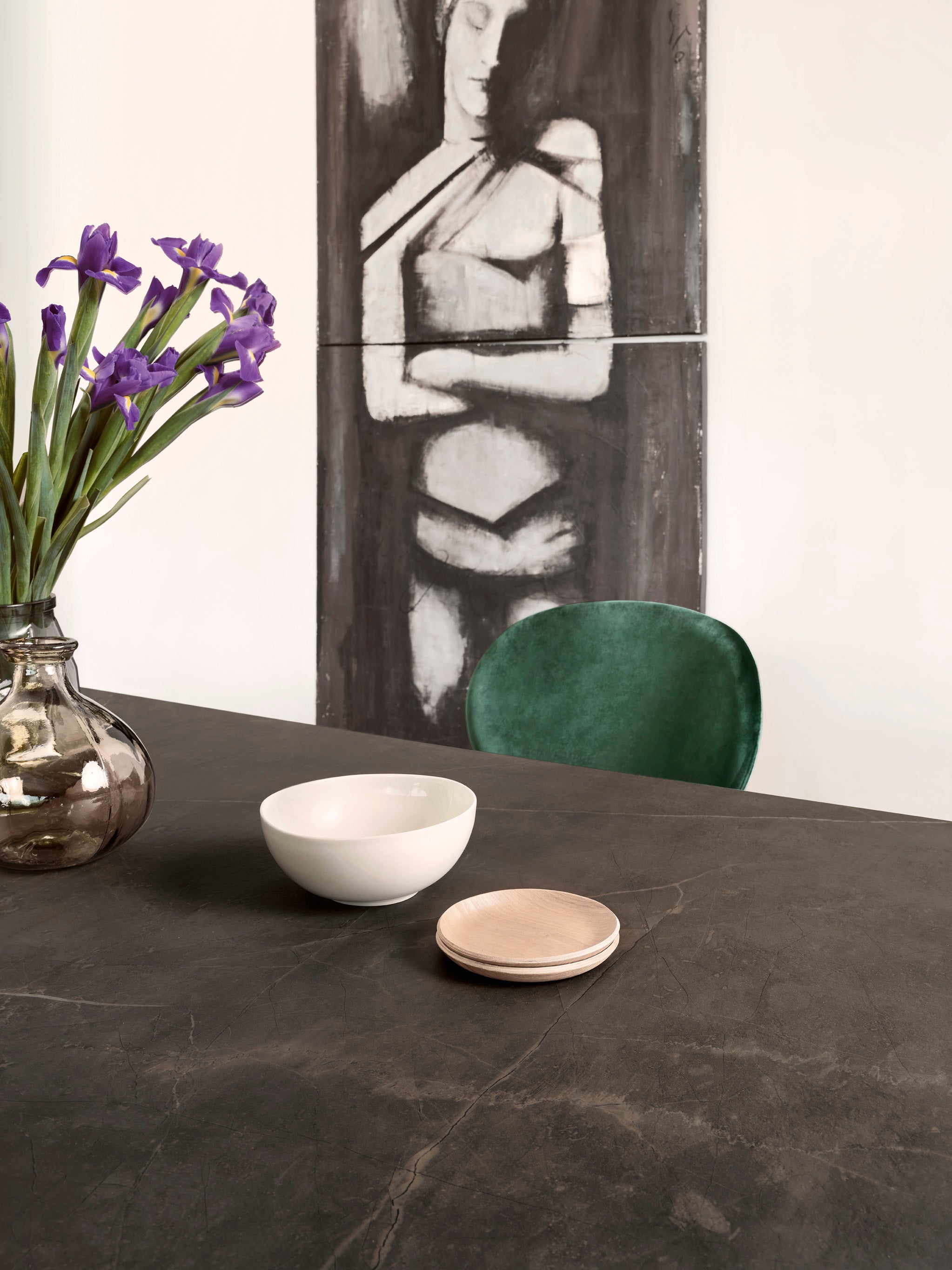 Ausziehbarer Tisch STREAM mit brauner Tischplatte und schwarzem Gestell