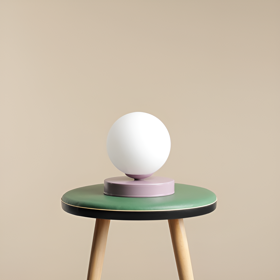 BALL Tischleuchte lila