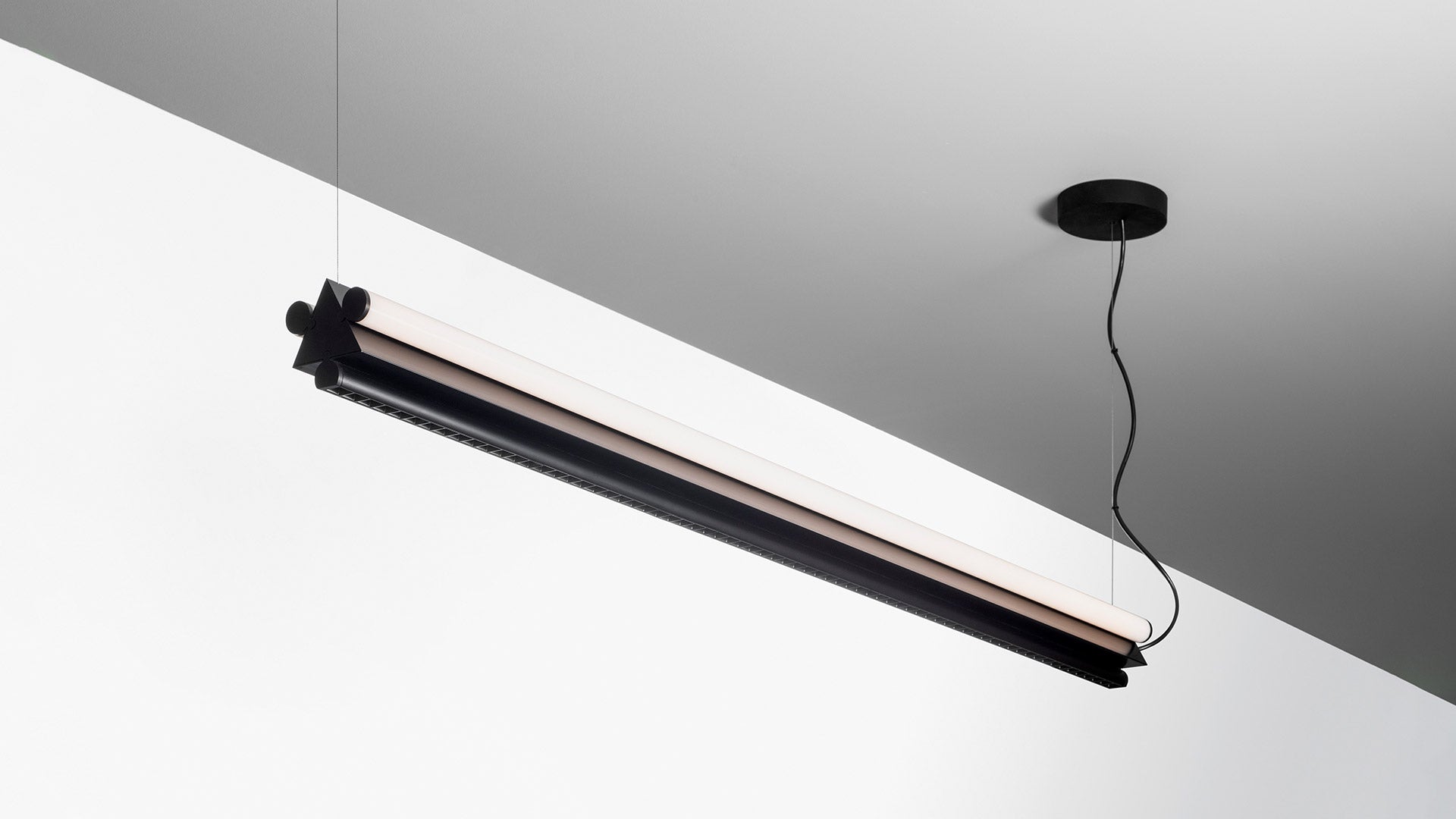 DREISPITZ HORIZONTAL black pendant lamp