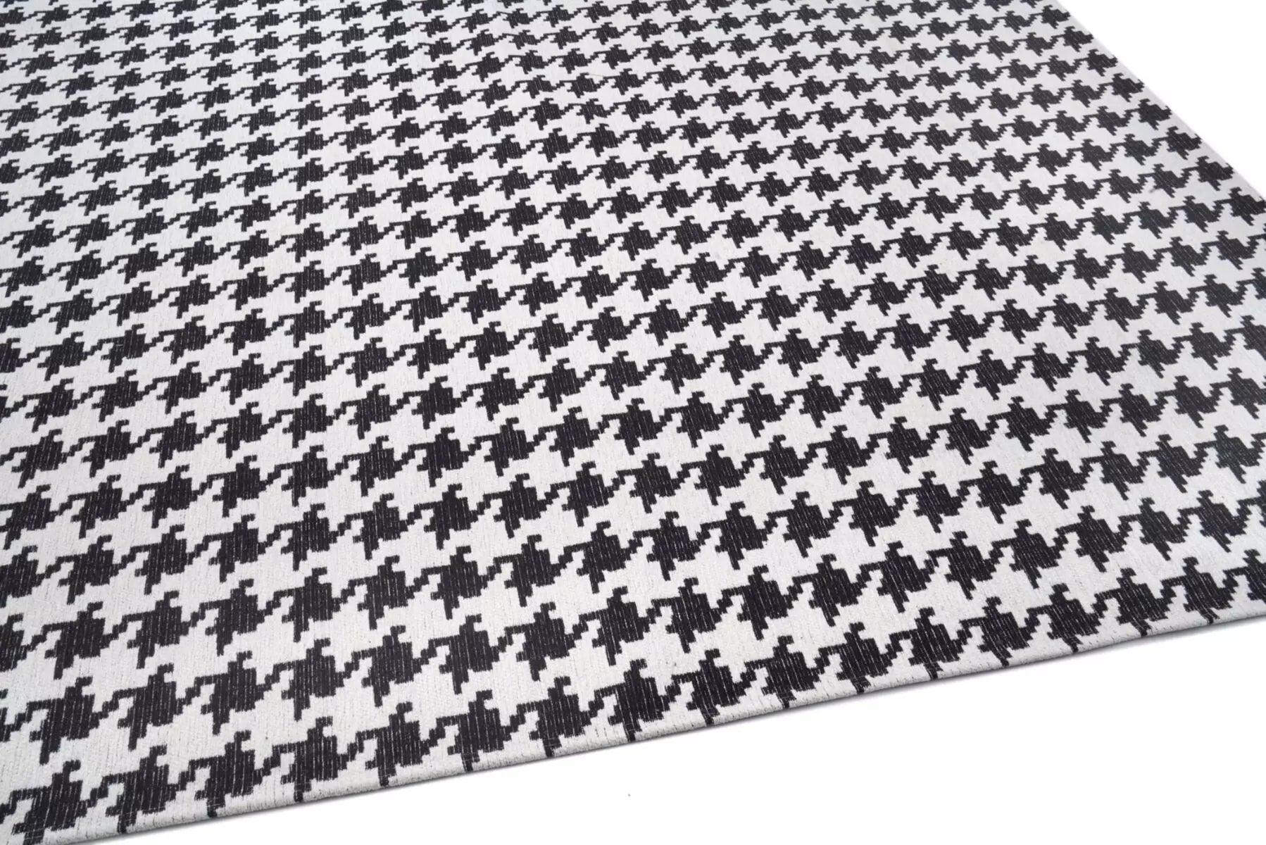 Dywan BLANCHE PURE czarno-biały Carpet Decor Eye on Design