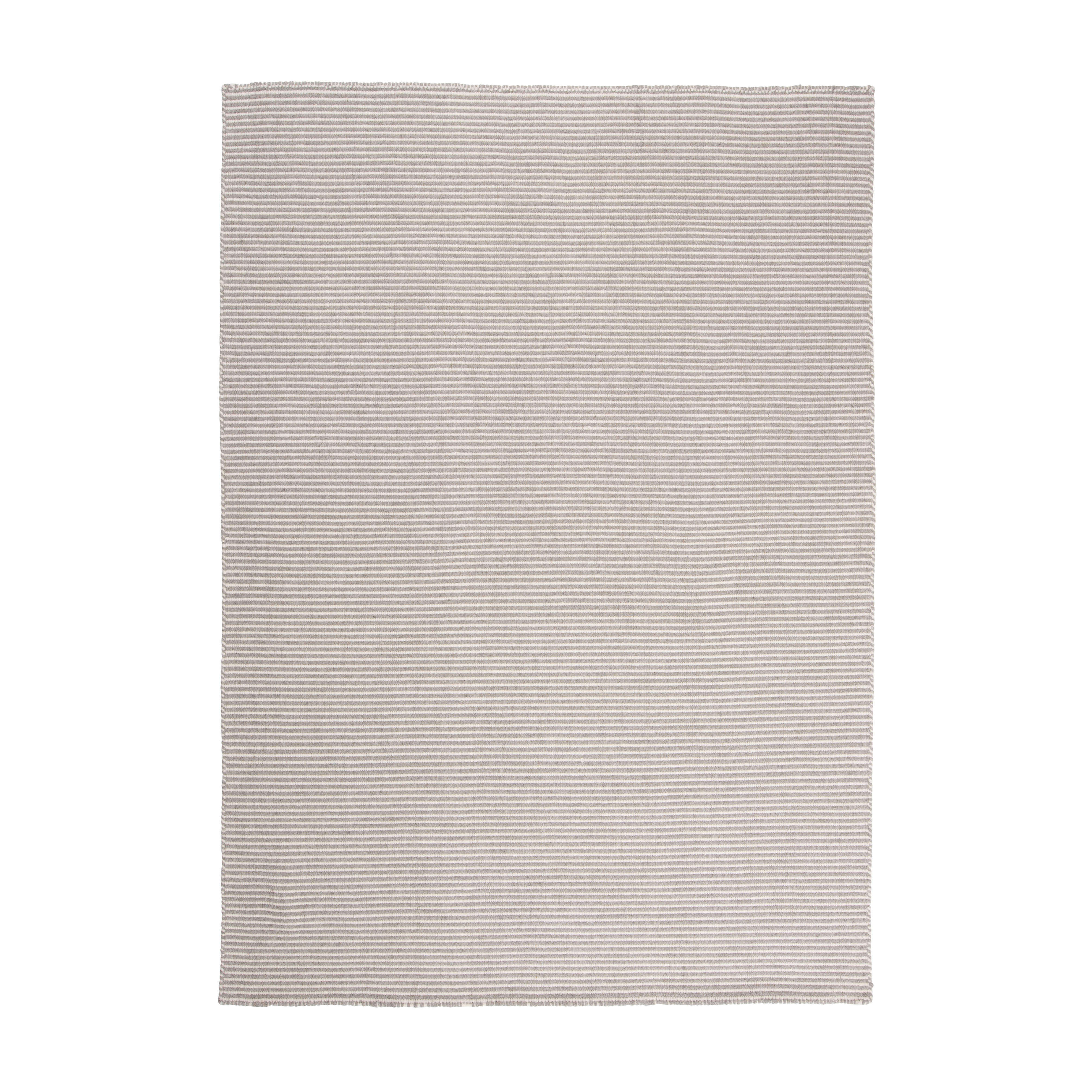 AJO light gray rug with white