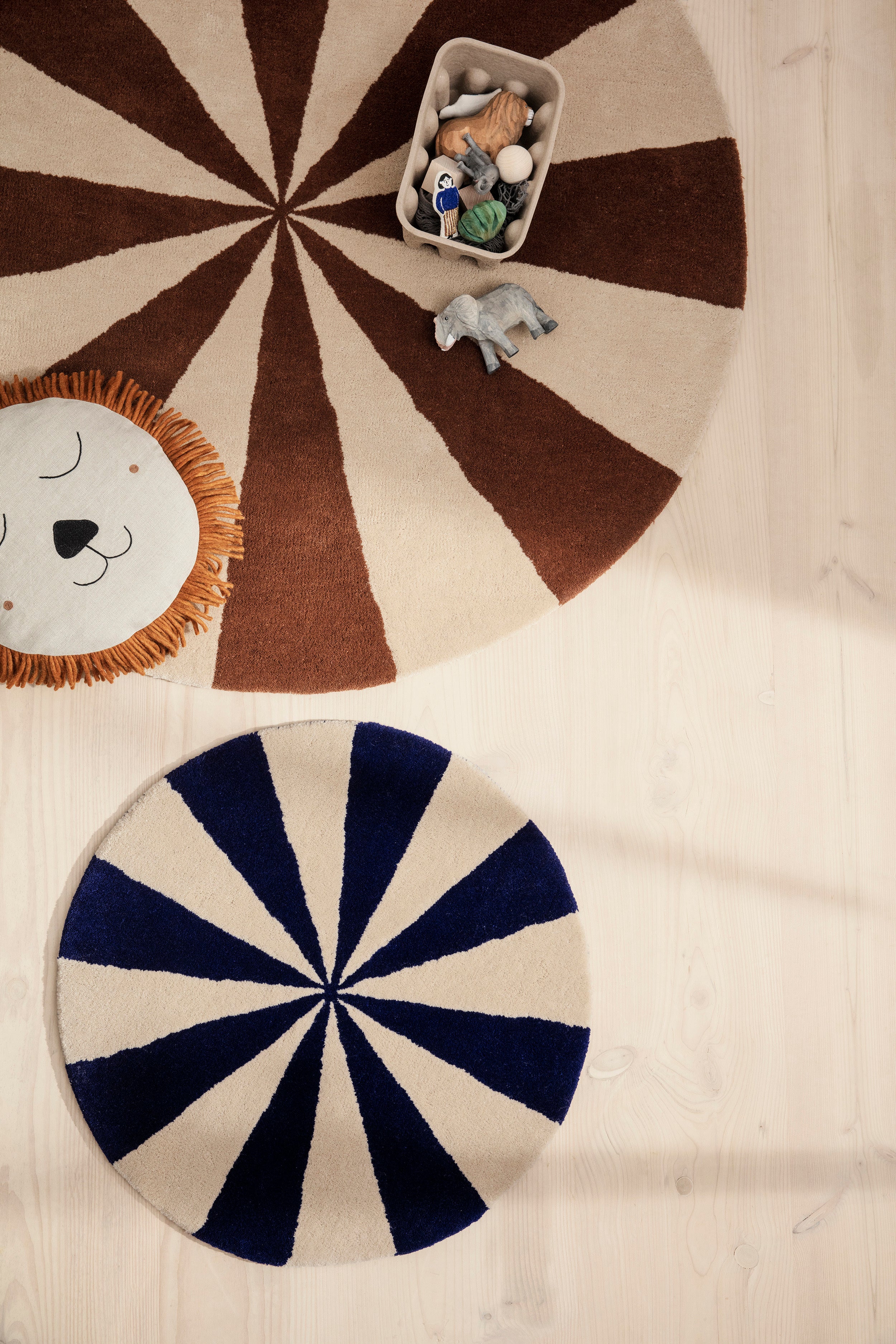 Round rug ARCH blue with beige