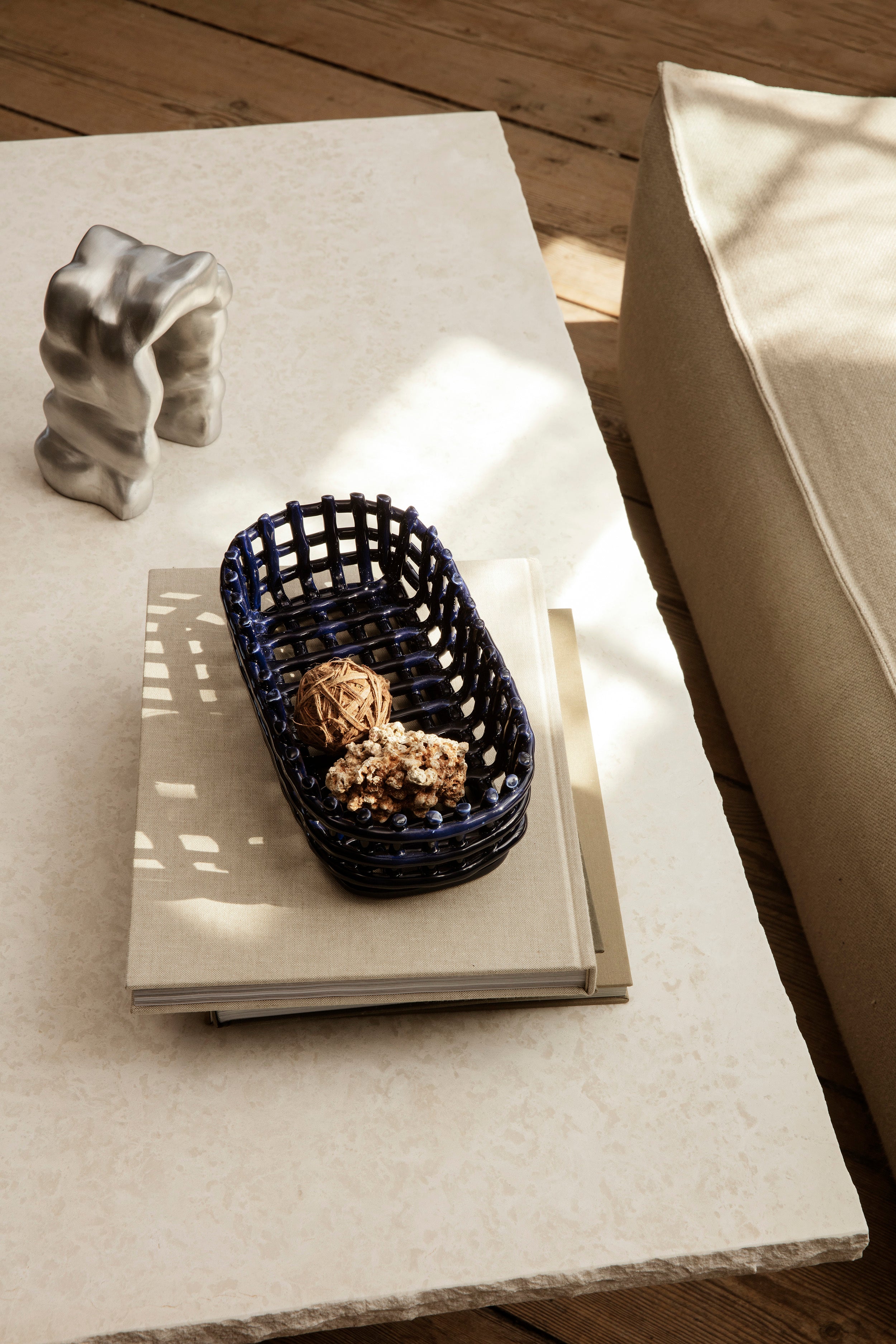 CERAMIC BASKET OVAL blue
