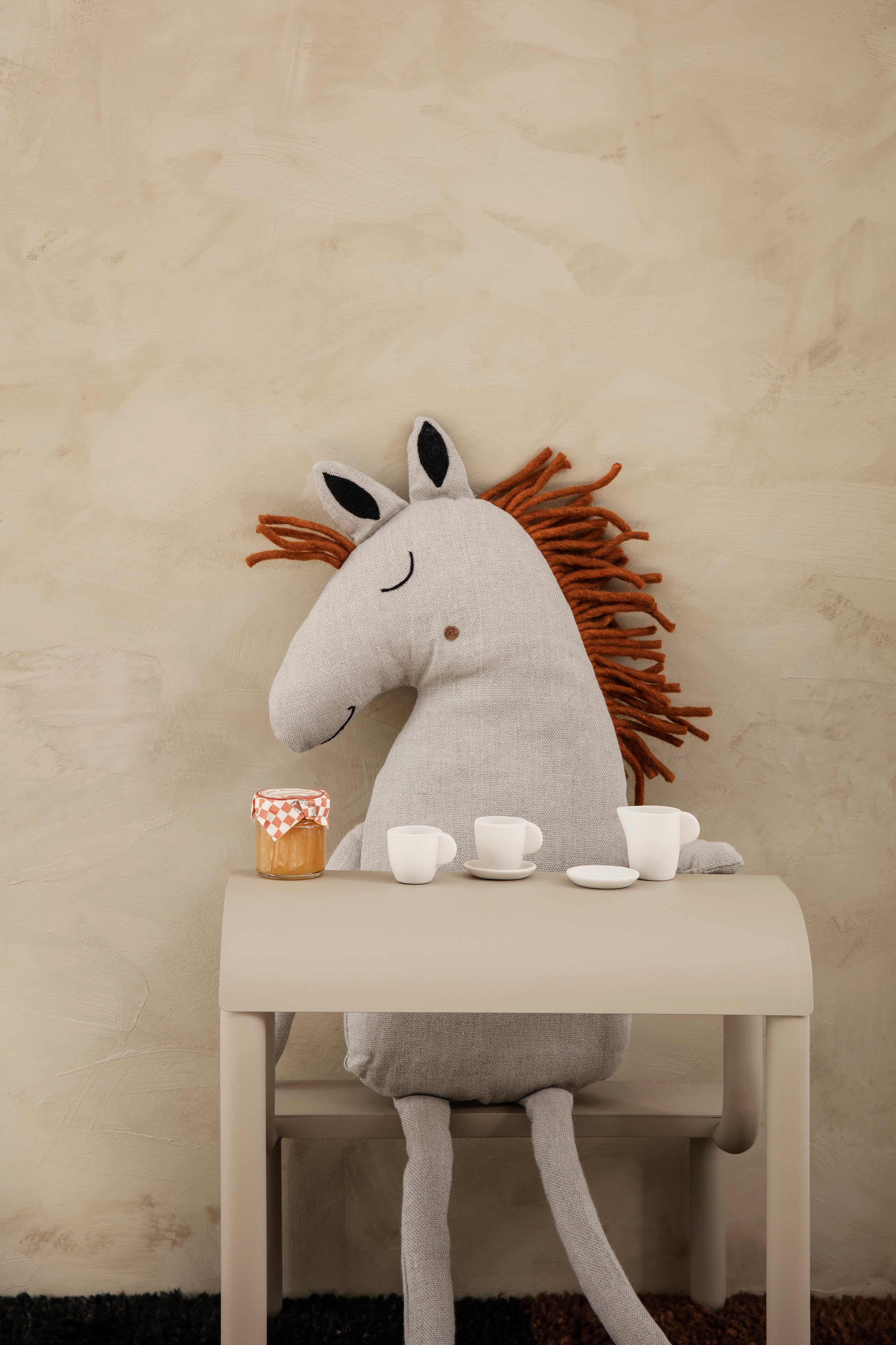 UP STEP Hocker beige