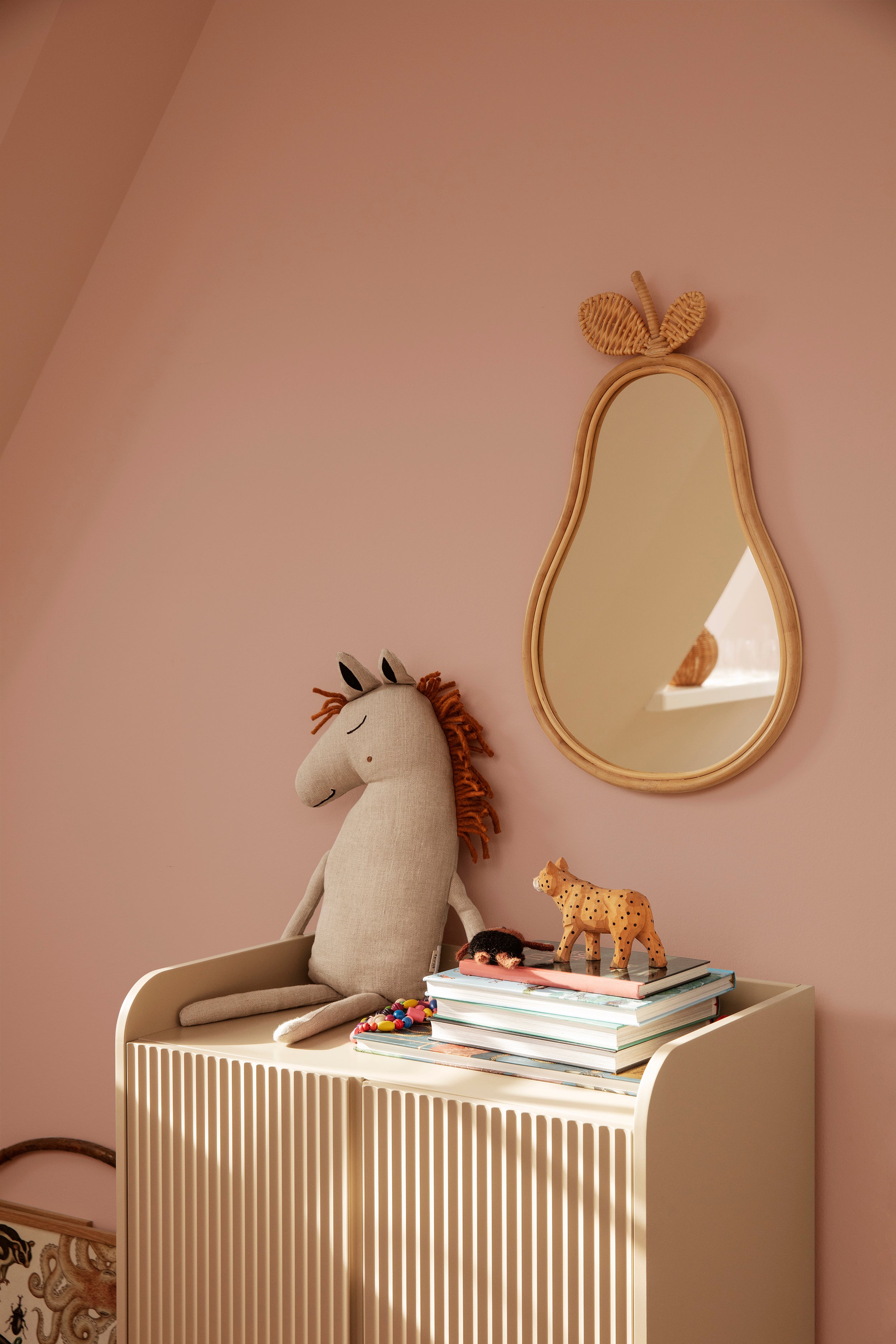 SILL CUPBOARD LOW 2-türiger Kleiderschrank beige