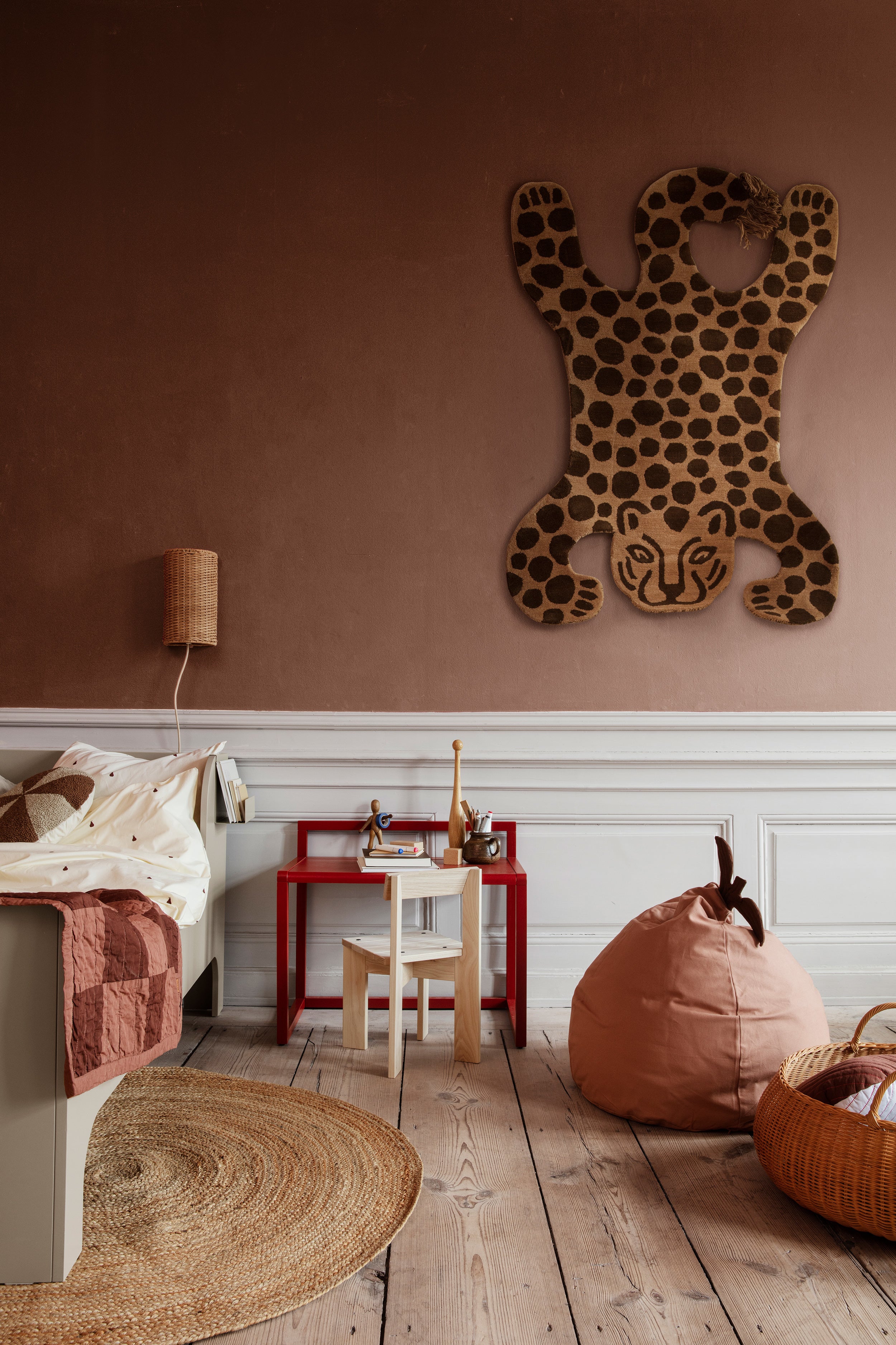 PEAR Pouf hellrosa mit braun