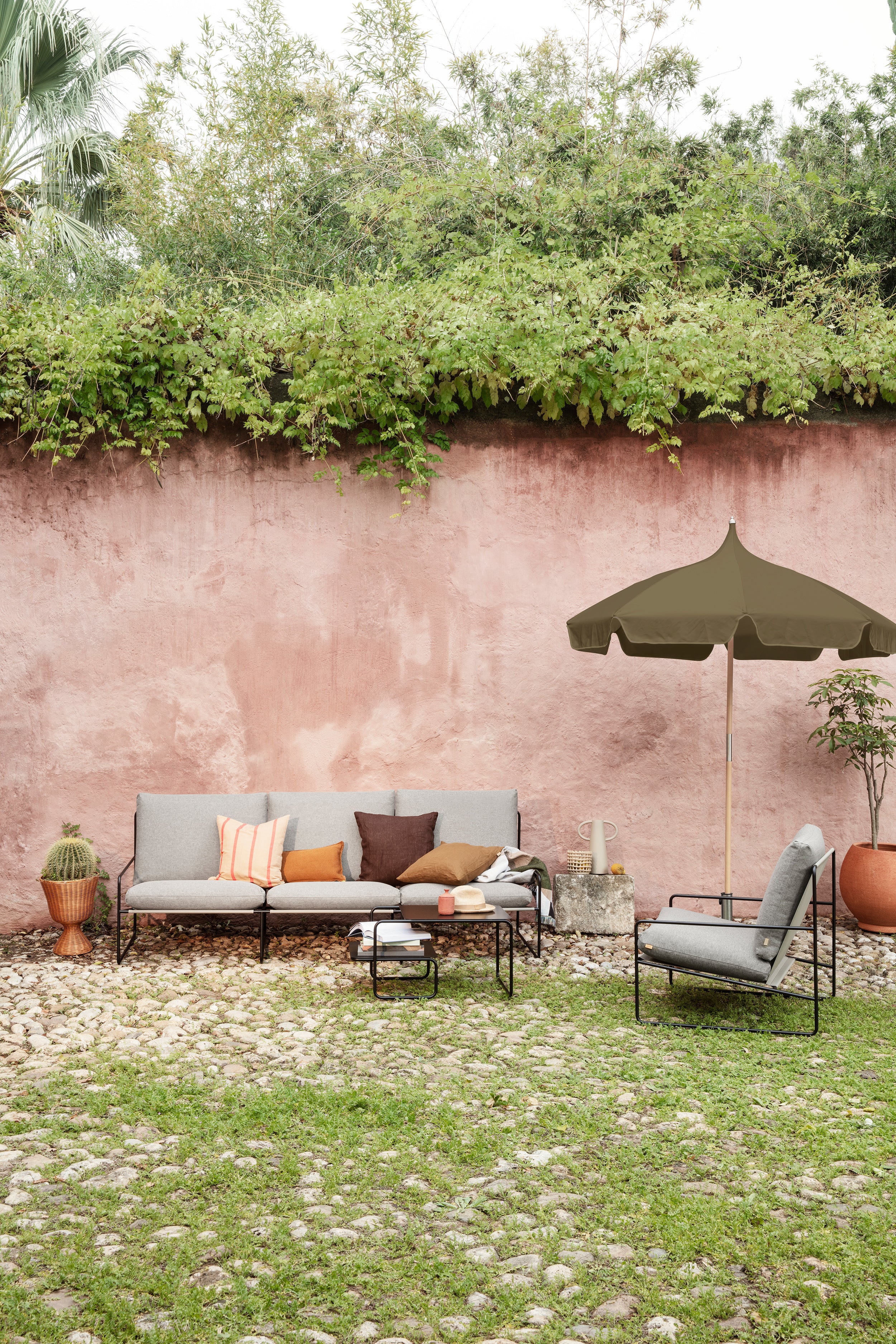 LULL olive garden parasol
