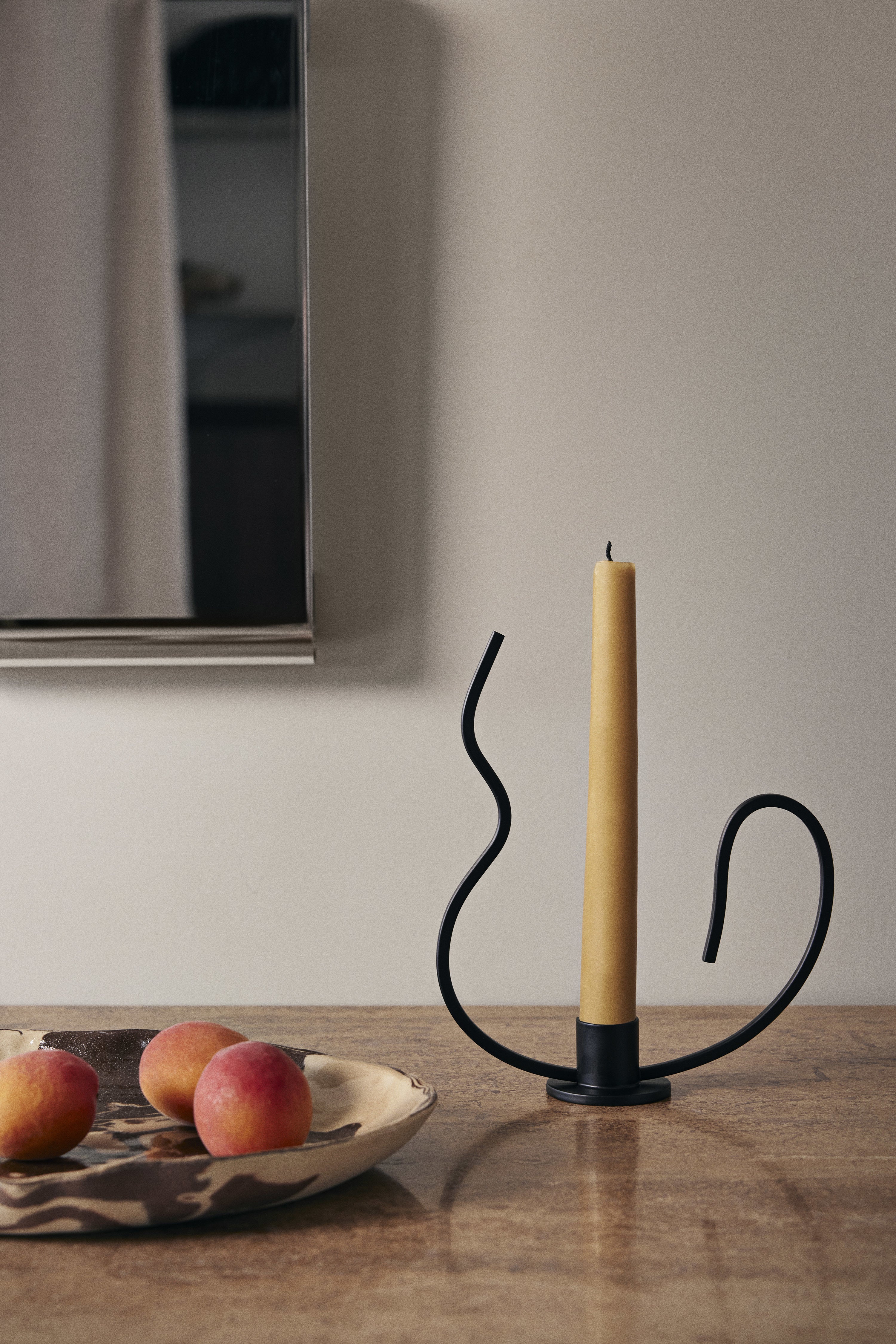 Valse Candlestick Black