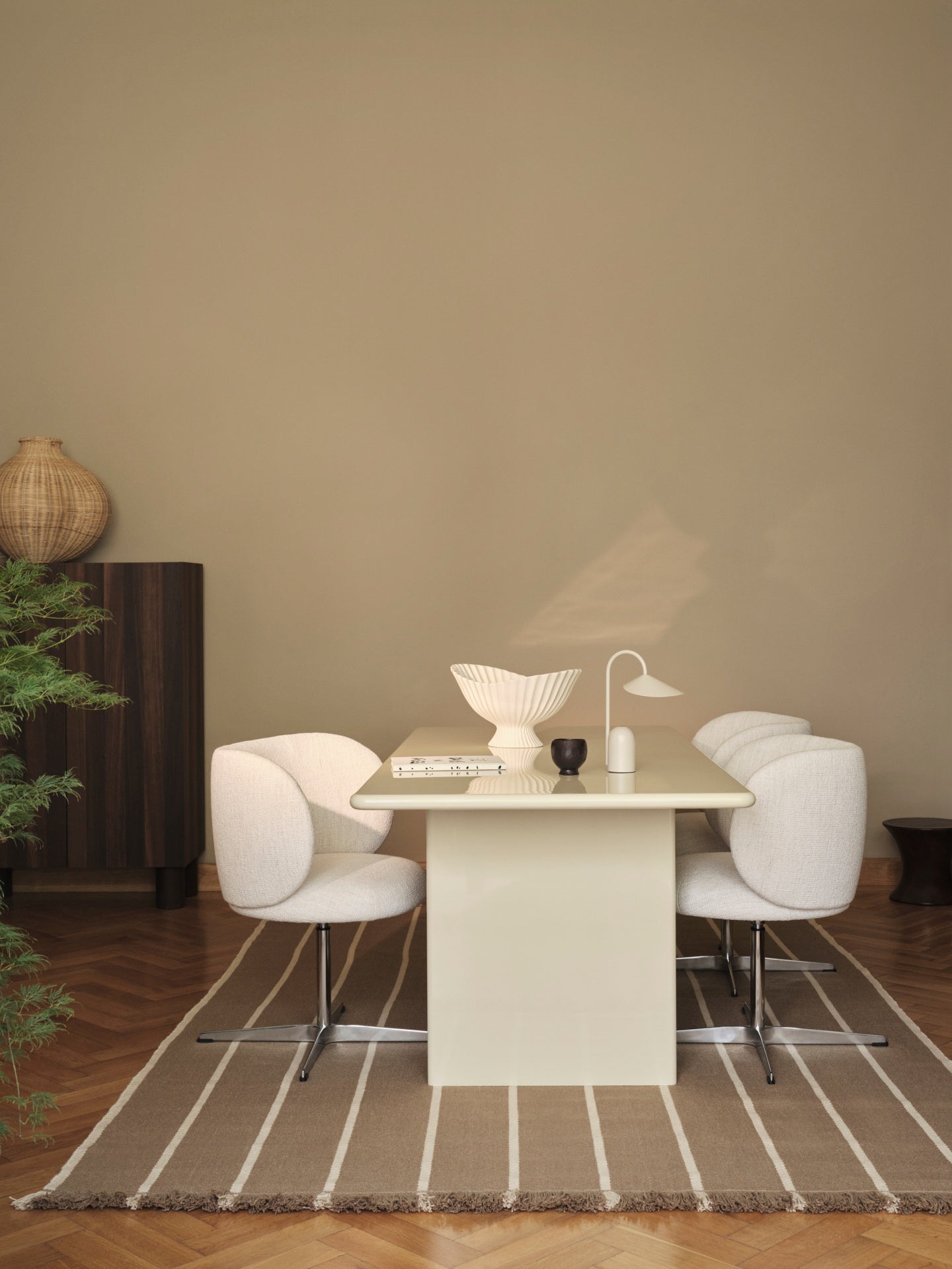 CALM KELIM caramel rug with beige
