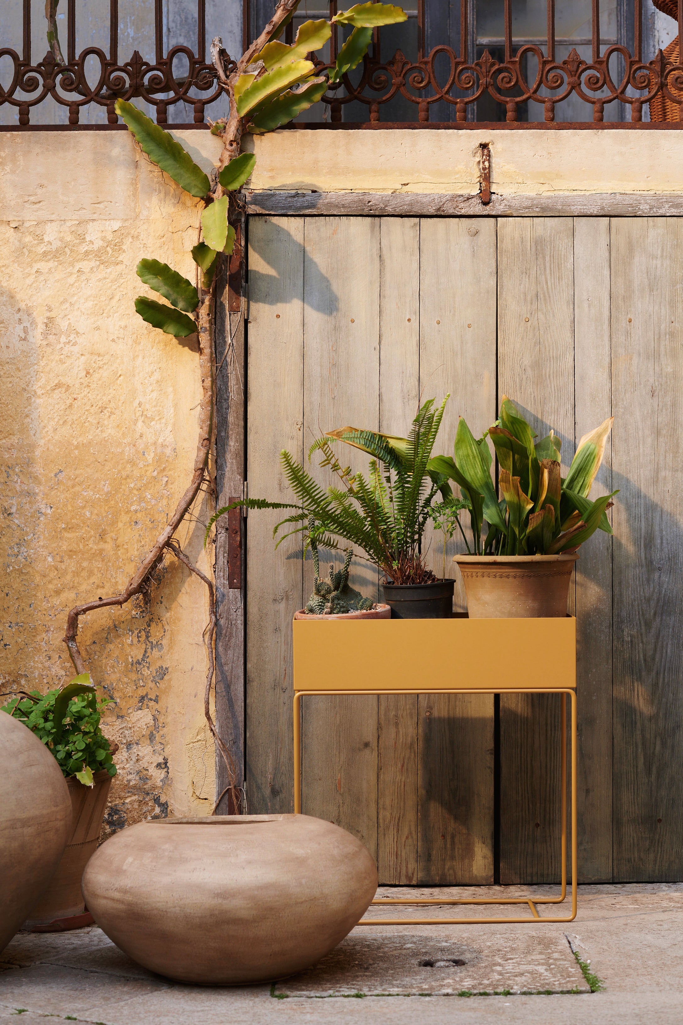 Plant Box straw console