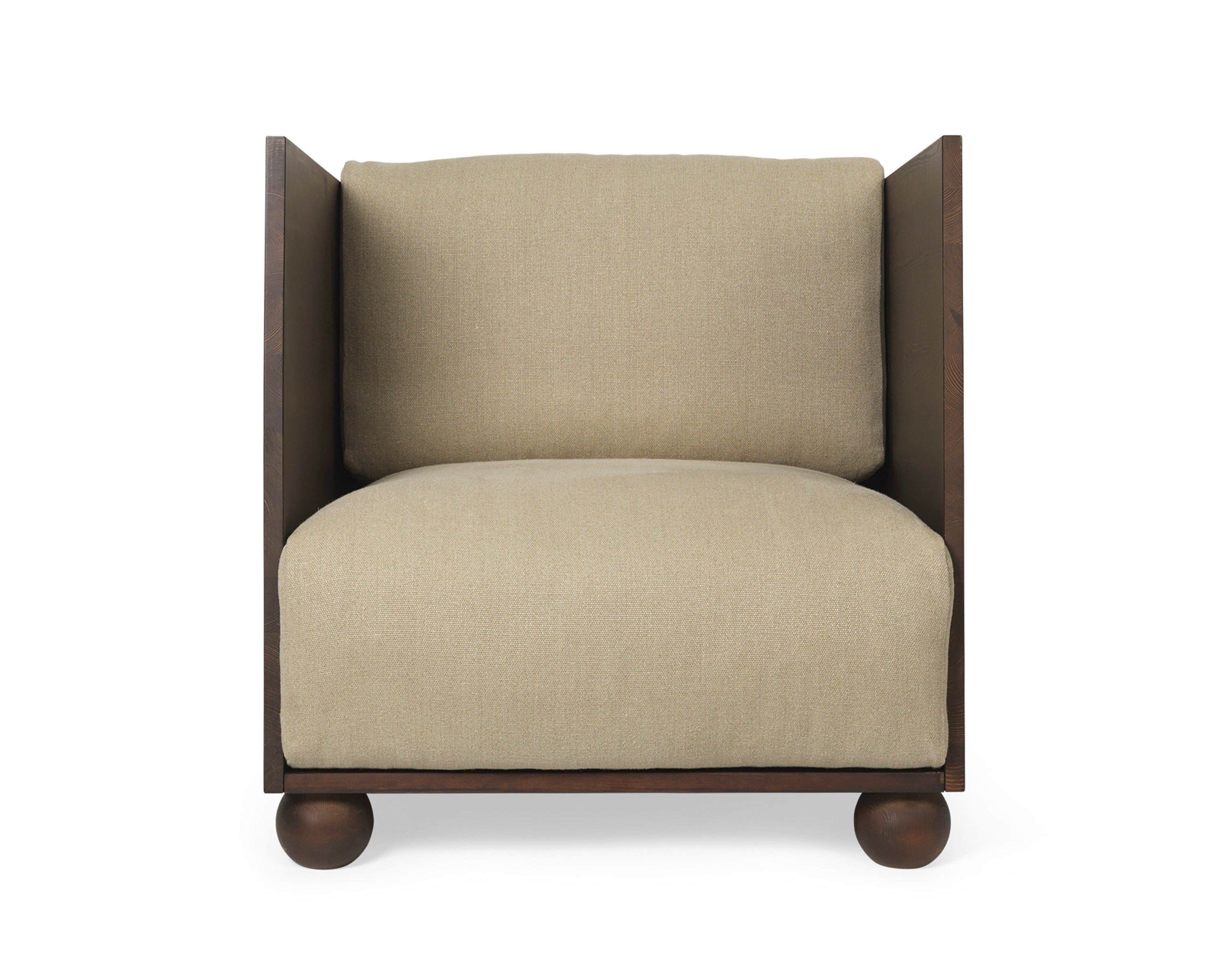 RUM Sessel in Beige mit dunkelbraunem Holzgestell