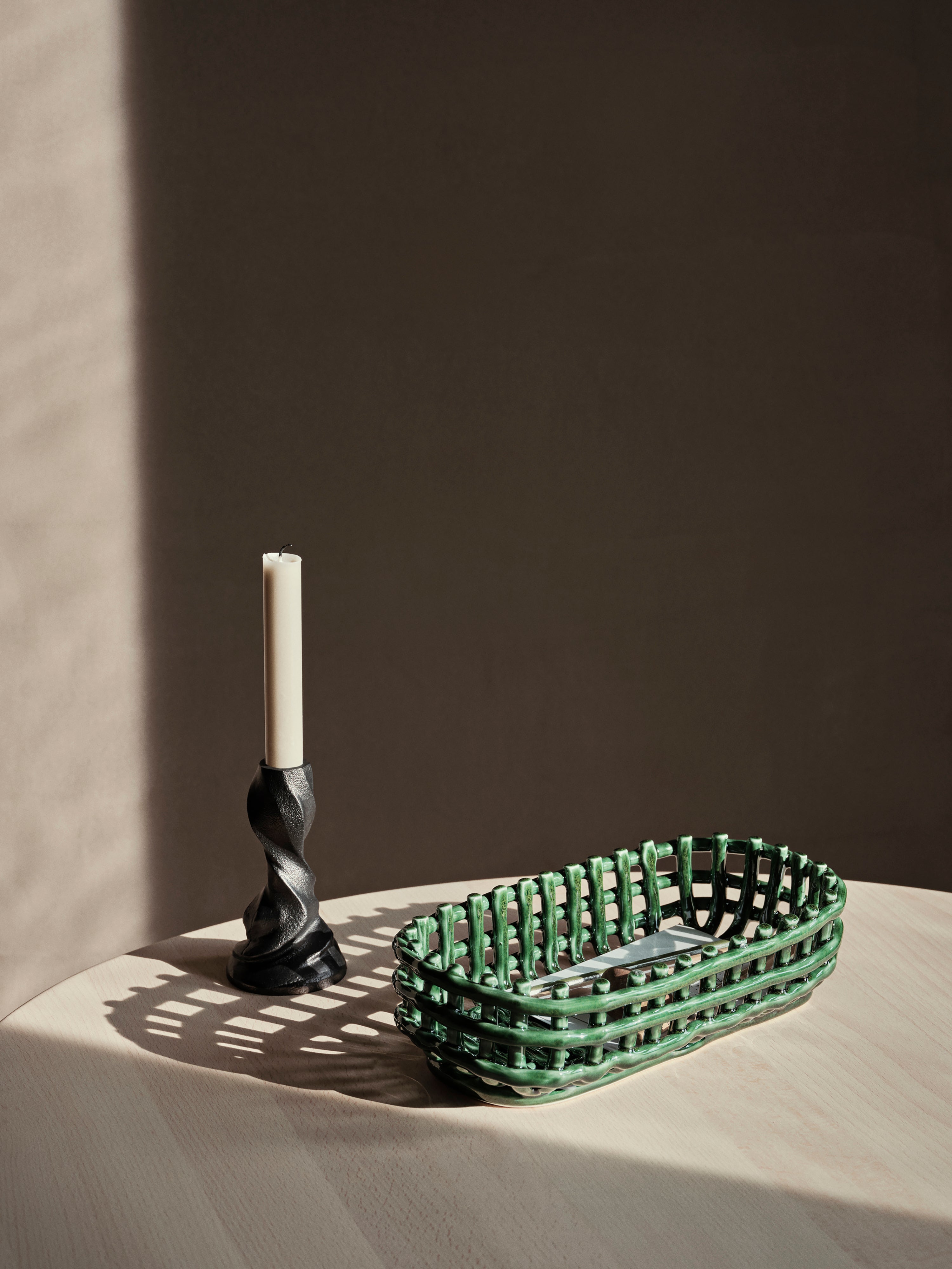 CERAMIC BASKET OVAL green