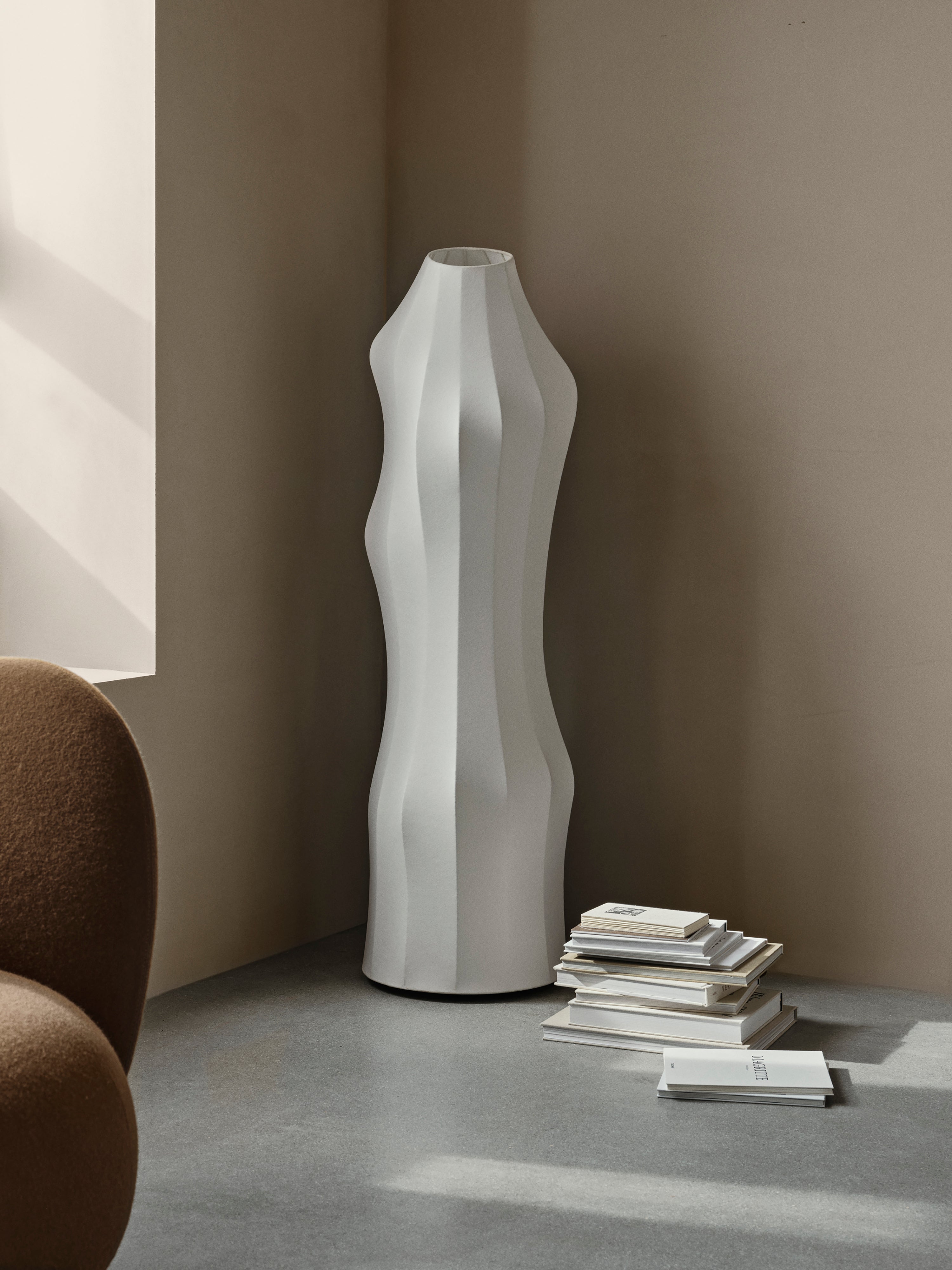 Dae white floor lamp