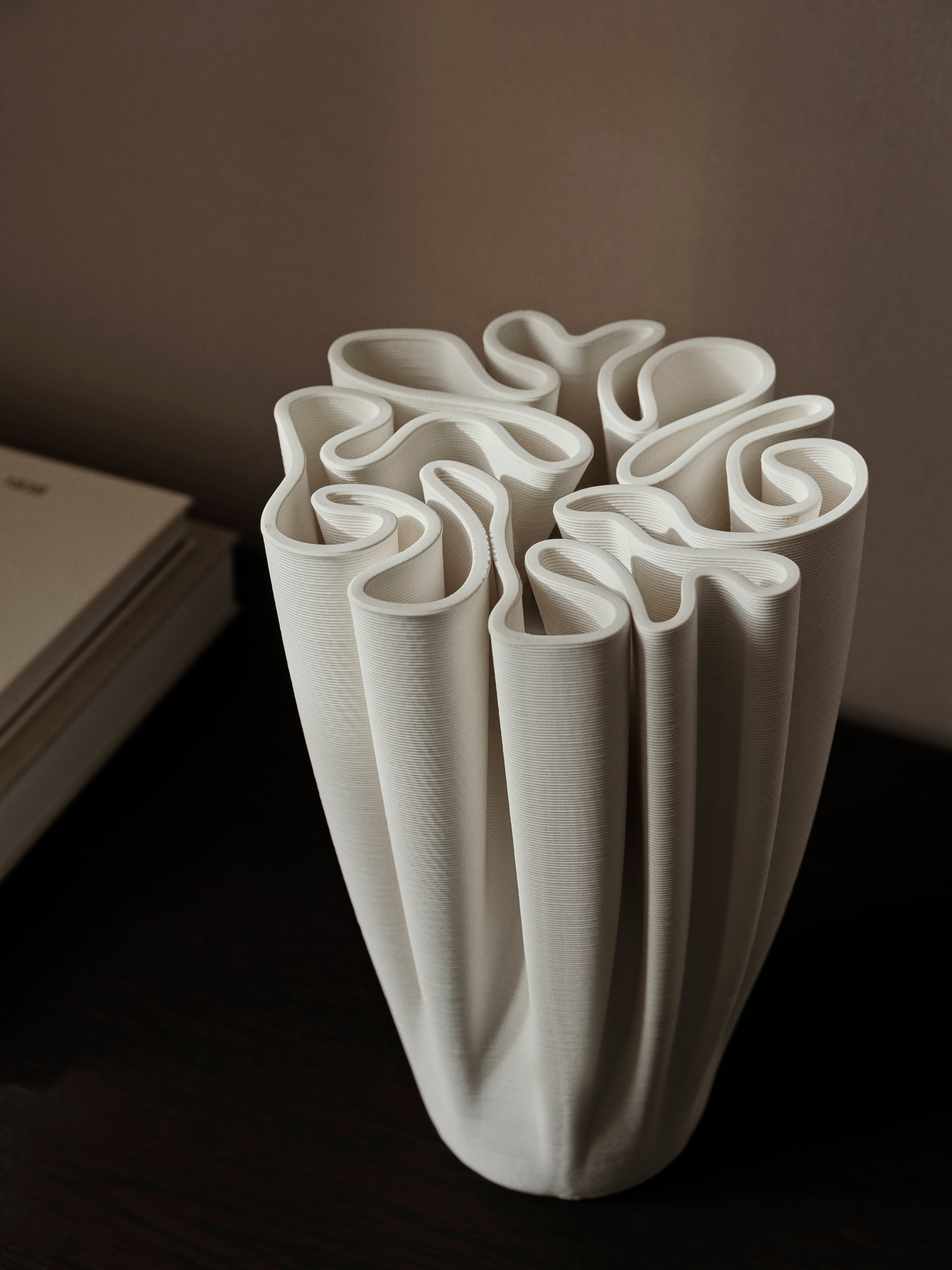 DEDALI Vase cremeweiß