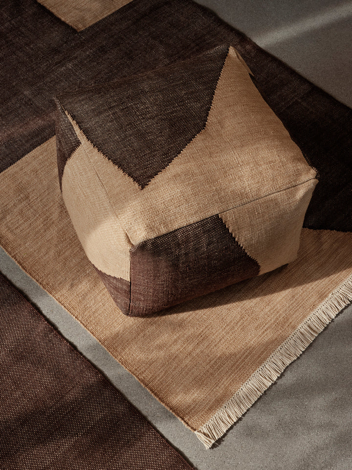FORENE SQUARE Chocolate Pouf