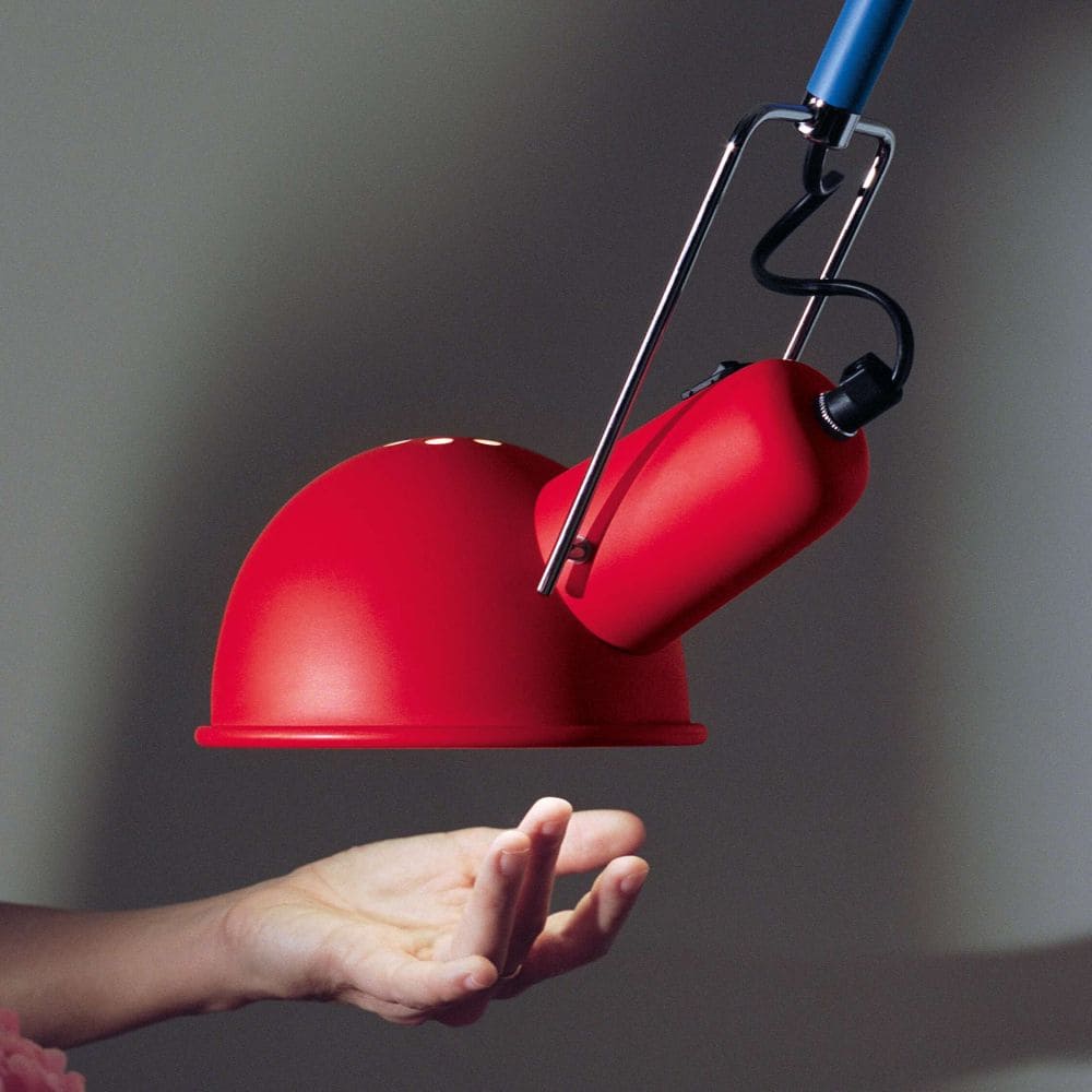 Wandleuchte mit Arm 265 CHROMATICA rot mit blau und gelb