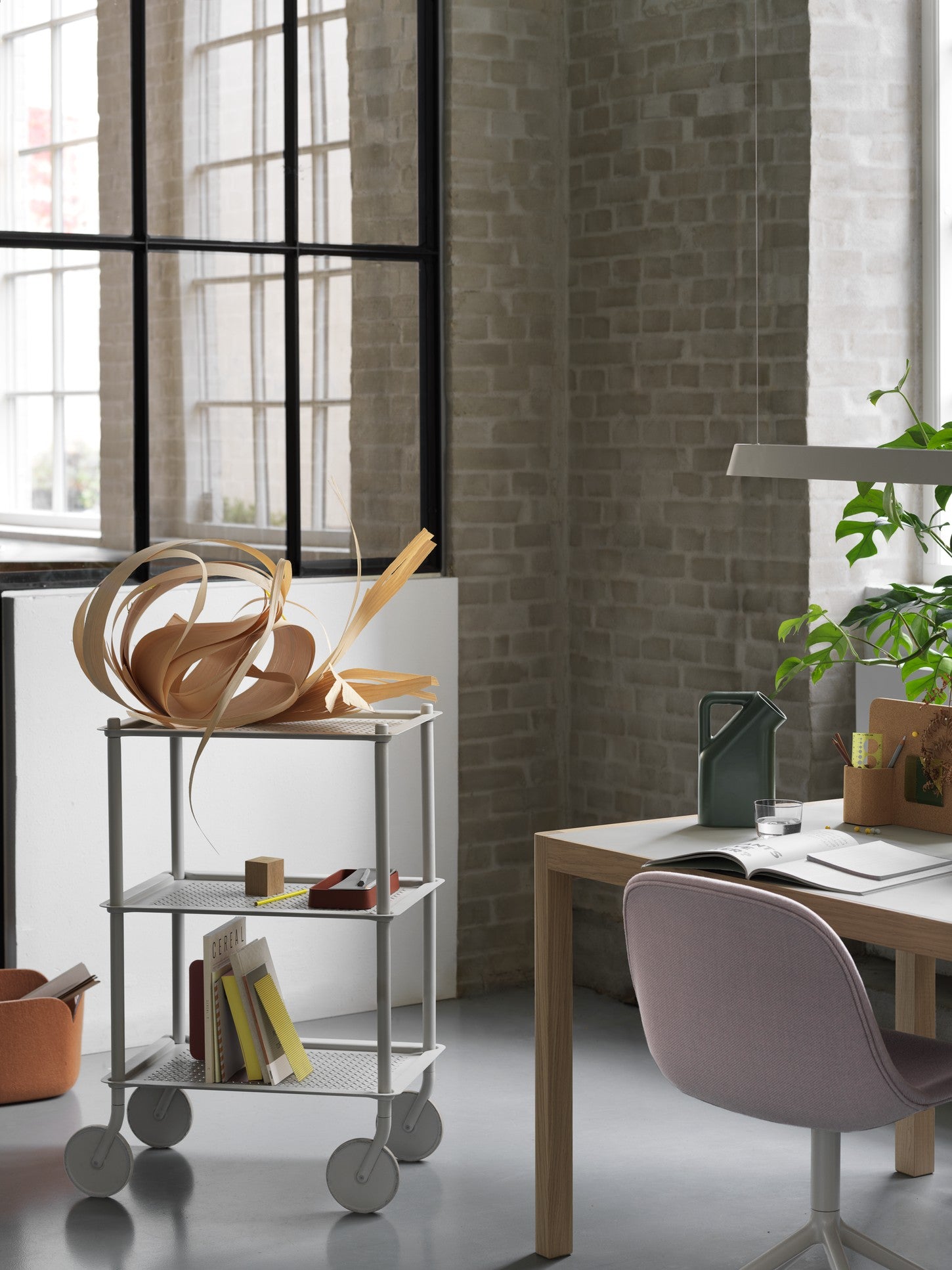 Lampa wisząca LINEAR jasnoszary