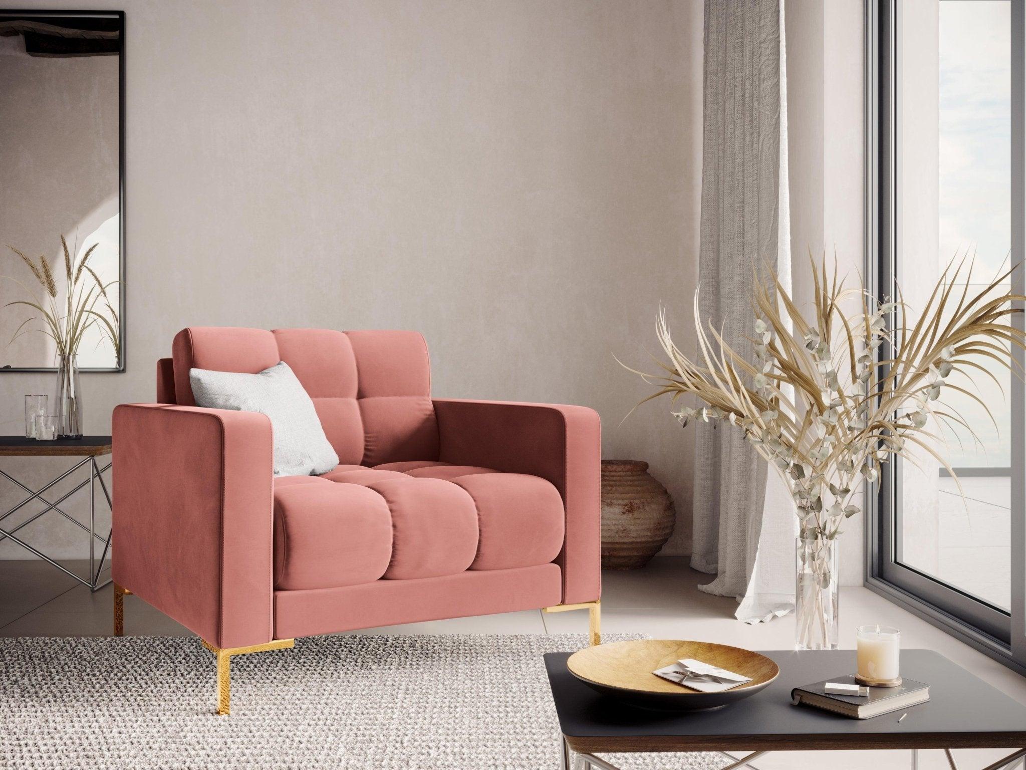 Fotel aksamitny BALI różowy ze złotą podstawą Cosmopolitan Design Eye on Design