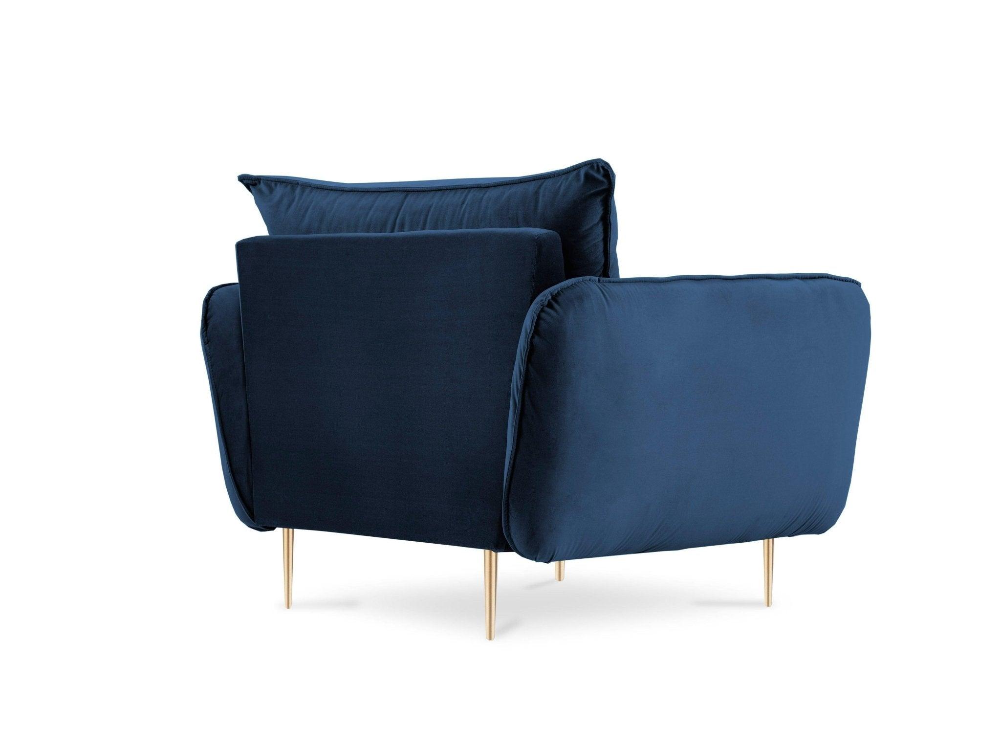 Fotel aksamitny VIENNA niebieski ze złotą podstawą Cosmopolitan Design Eye on Design