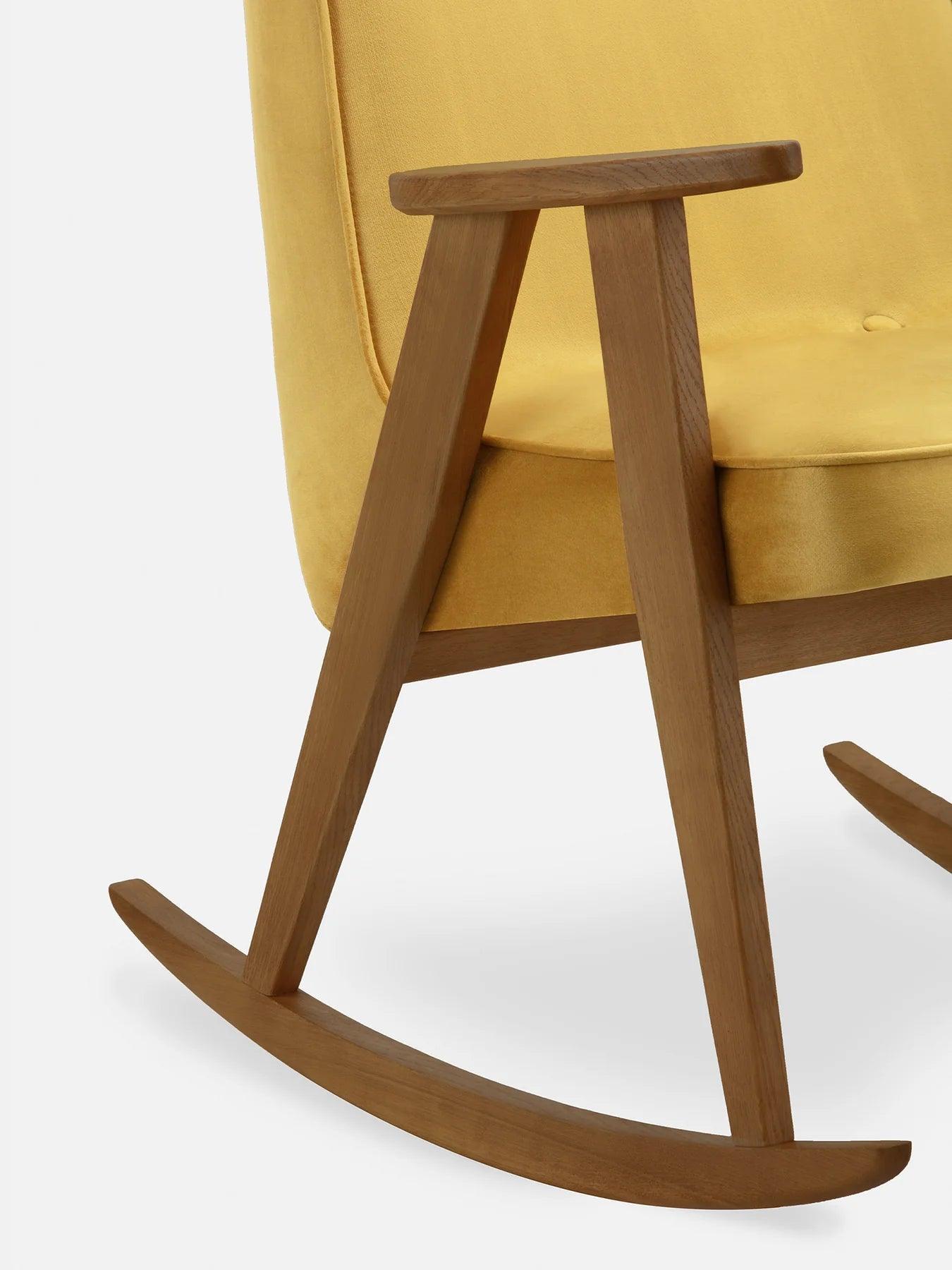 Fotel bujany 366 żółty w tkaninie Shine Velvet Mustard 366 concept Eye on Design
