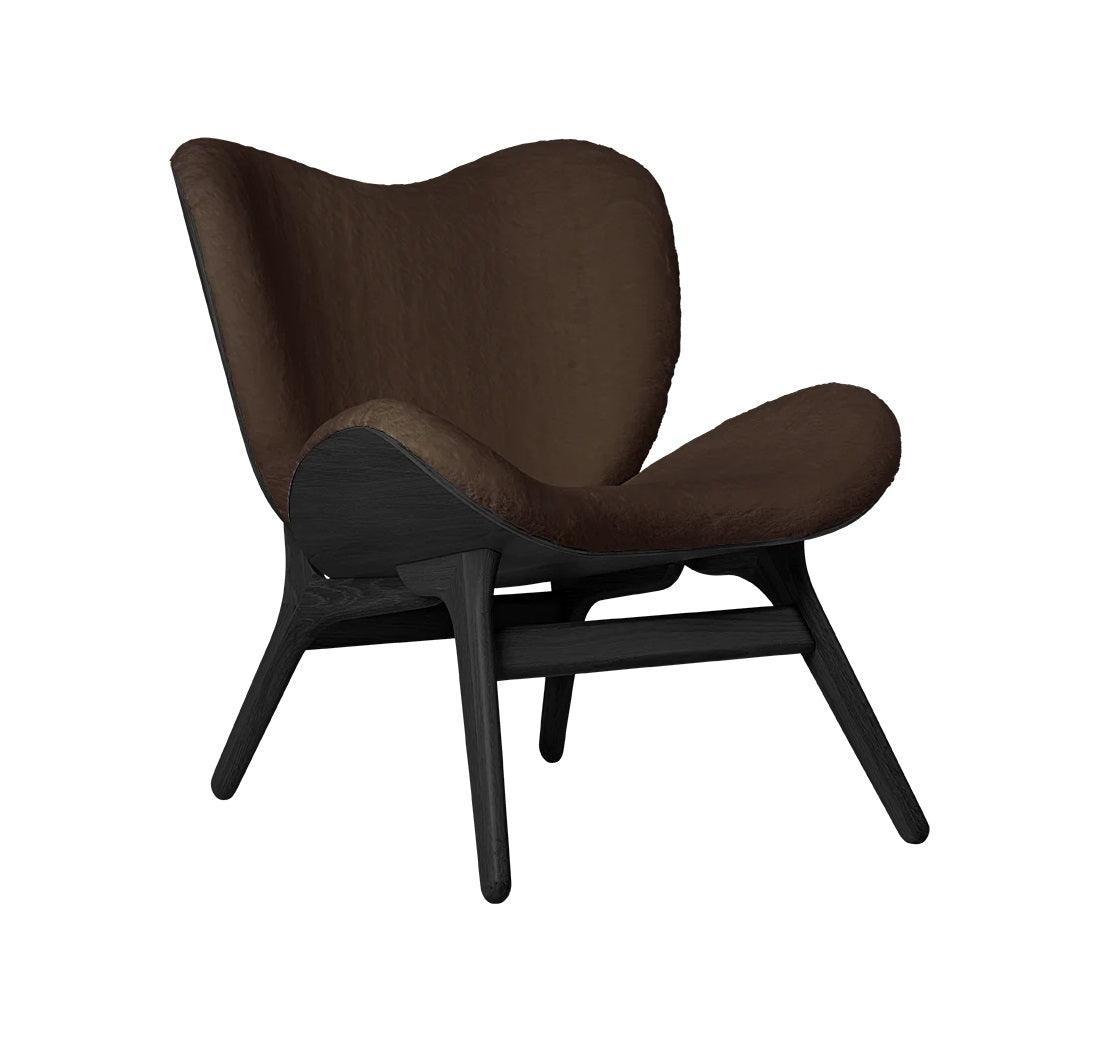 Fotel CONVERSATION PIECE brązowy plusz z czarną podstawą UMAGE Eye on Design
