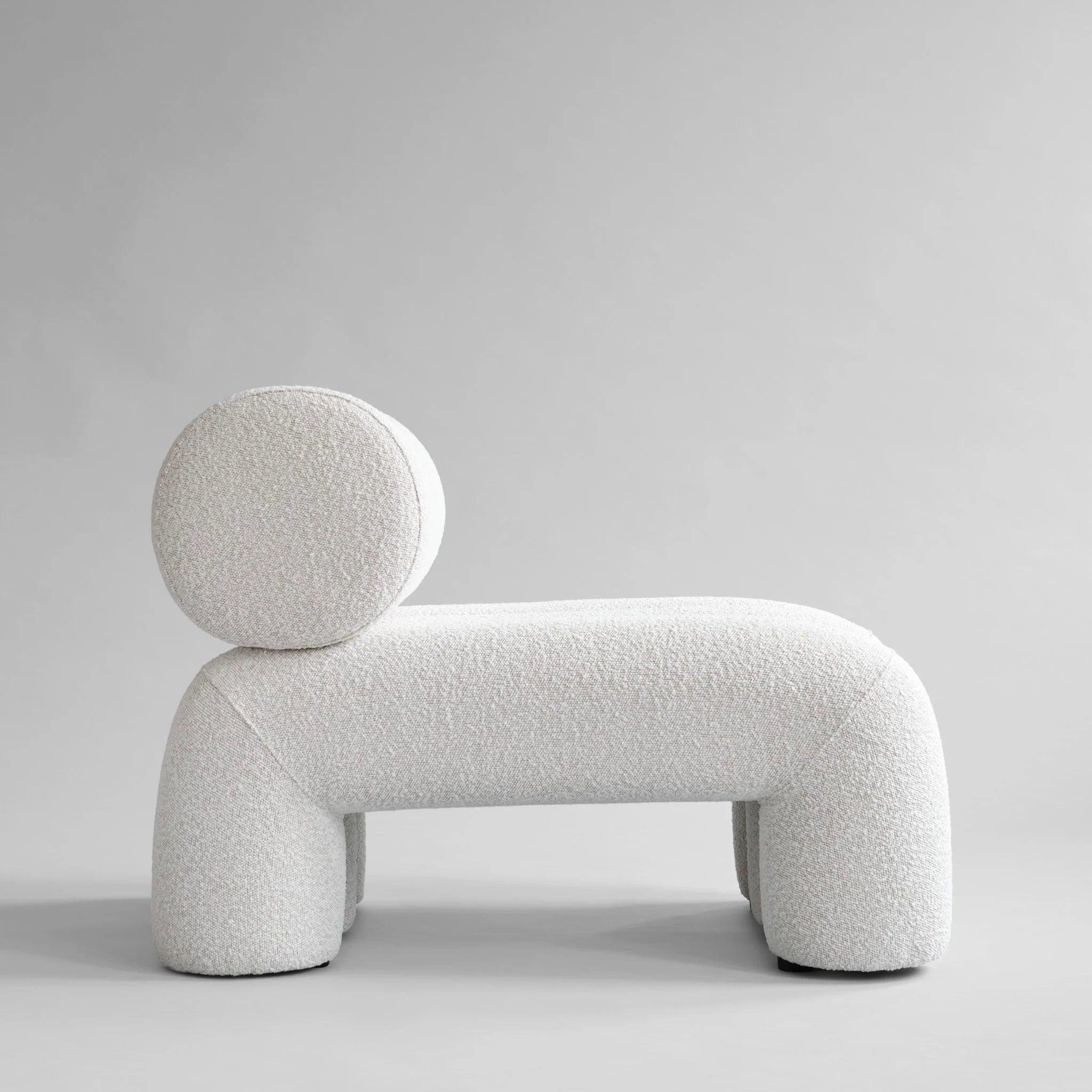 Fotel FOKU boucle biały 101 Copenhagen Eye on Design