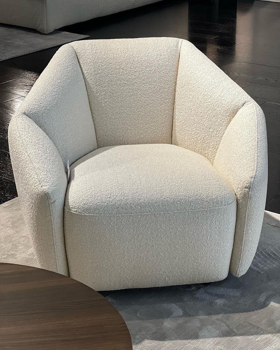Fotel JILL tapicerowany Calligaris Eye on Design