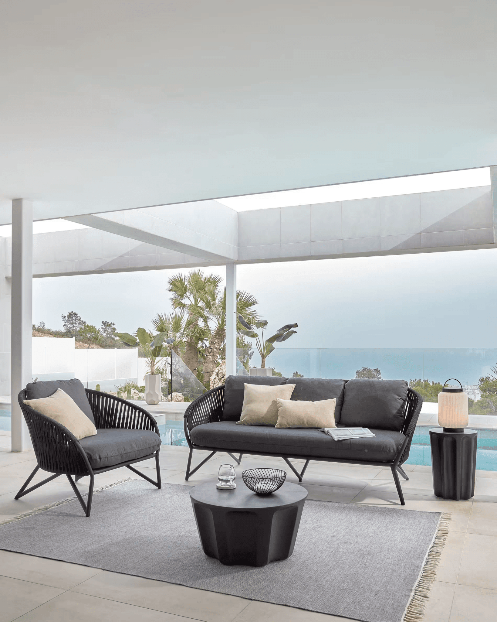 Fotel ogrodowy BRANZIE czarny La Forma Eye on Design