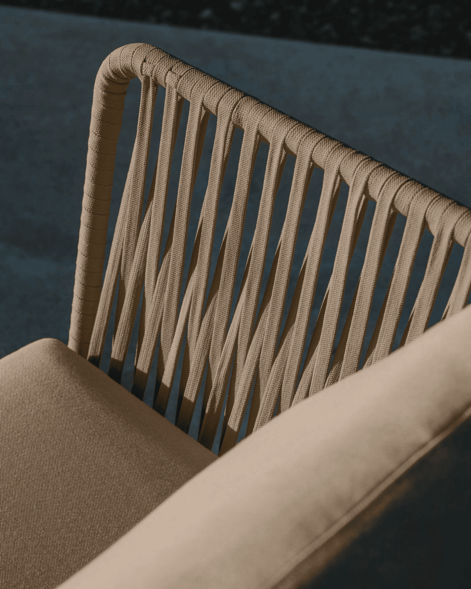 Fotel ogrodowy SACONA oliwkowy La Forma Eye on Design