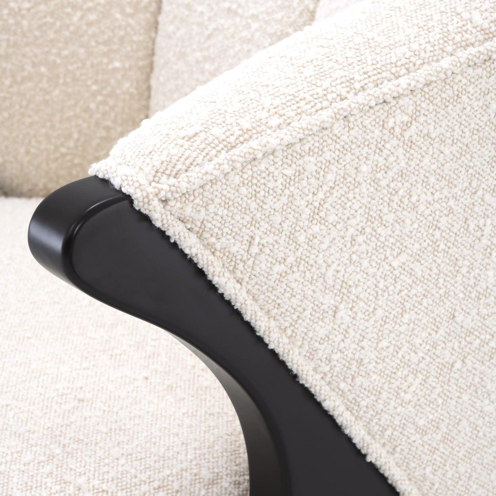 Fotel PAVONE kremowy boucle Eichholtz Eye on Design