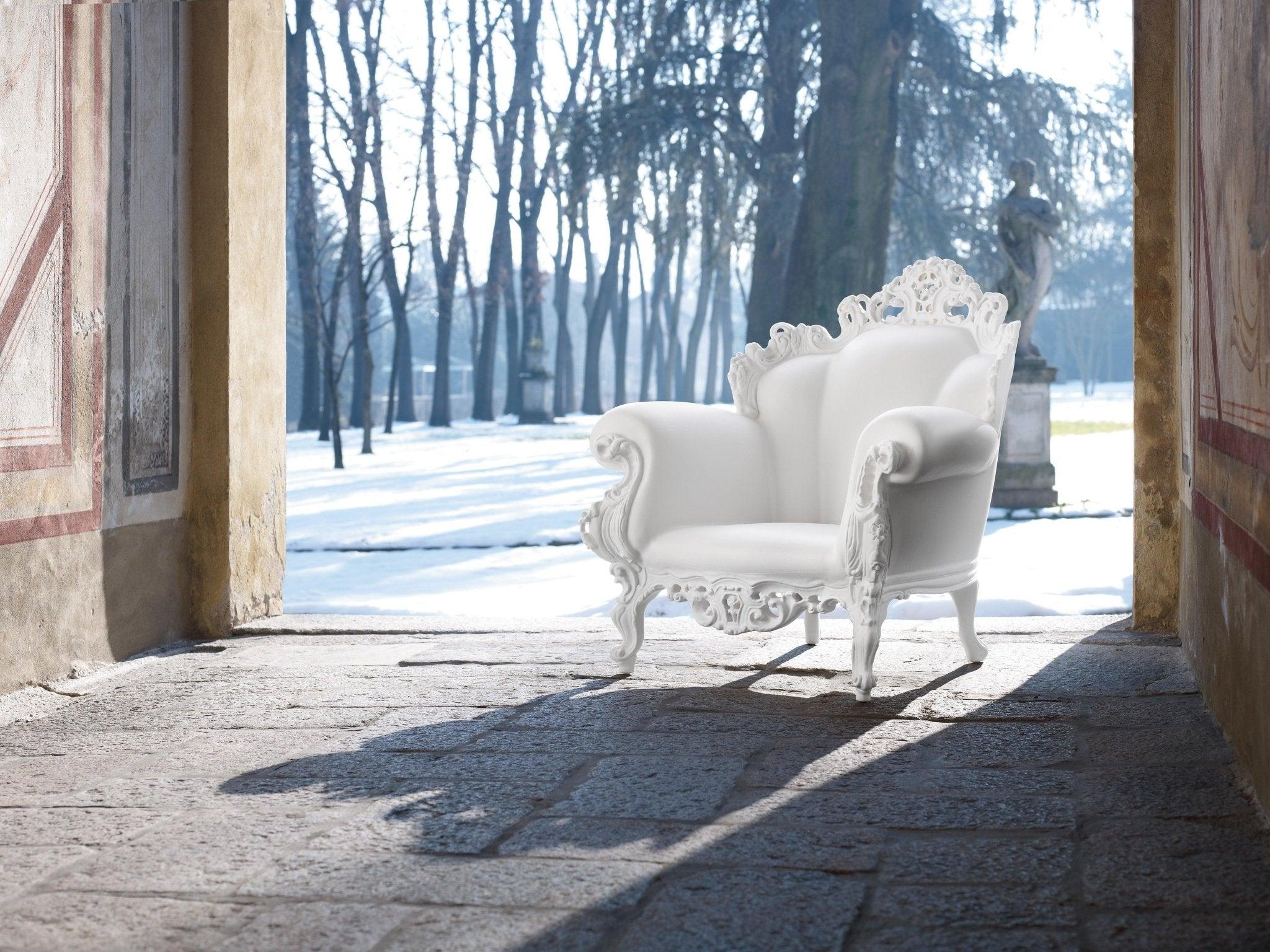 Fotel zewnętrzny PROUST niebieski Magis Eye on Design