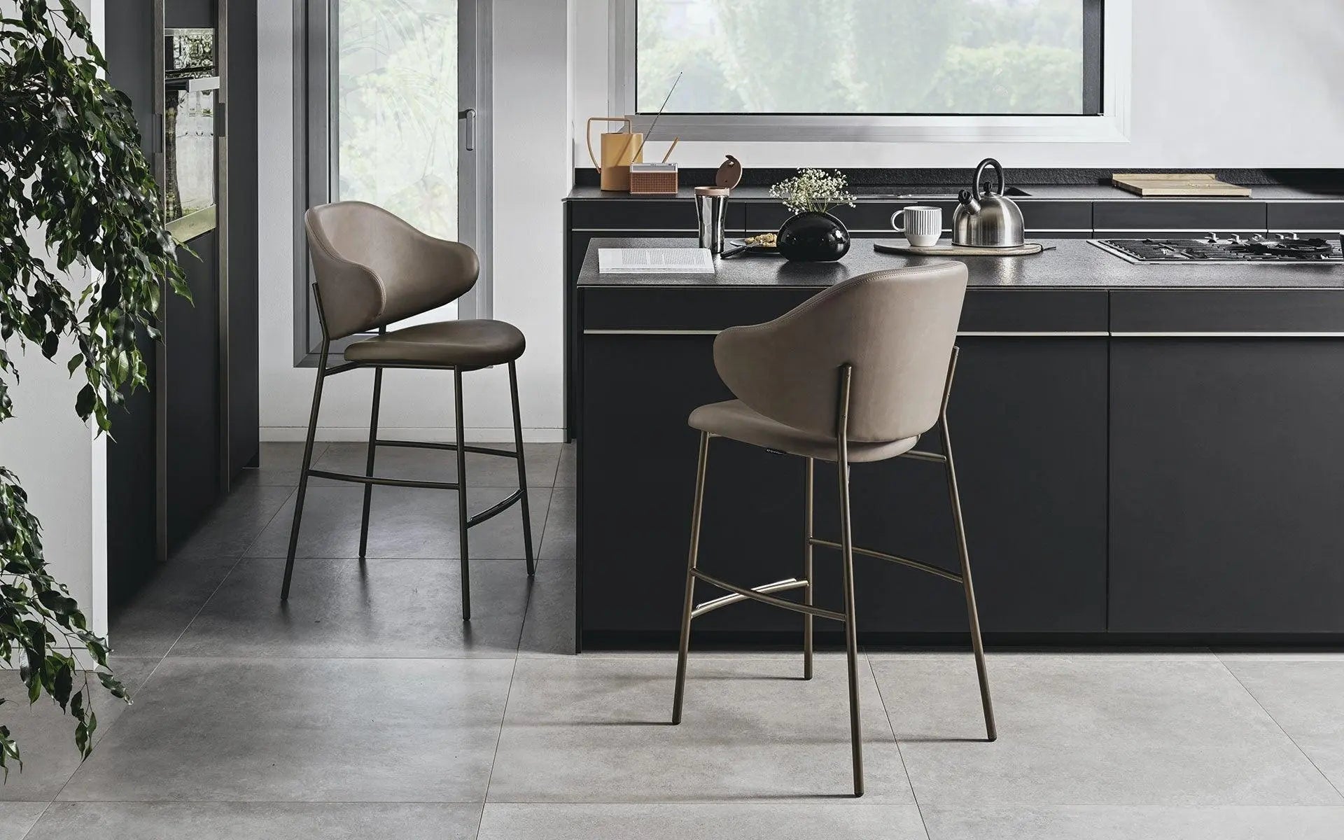 Hoker HOLLY burgundowa ekoskóra Calligaris Eye on Design
