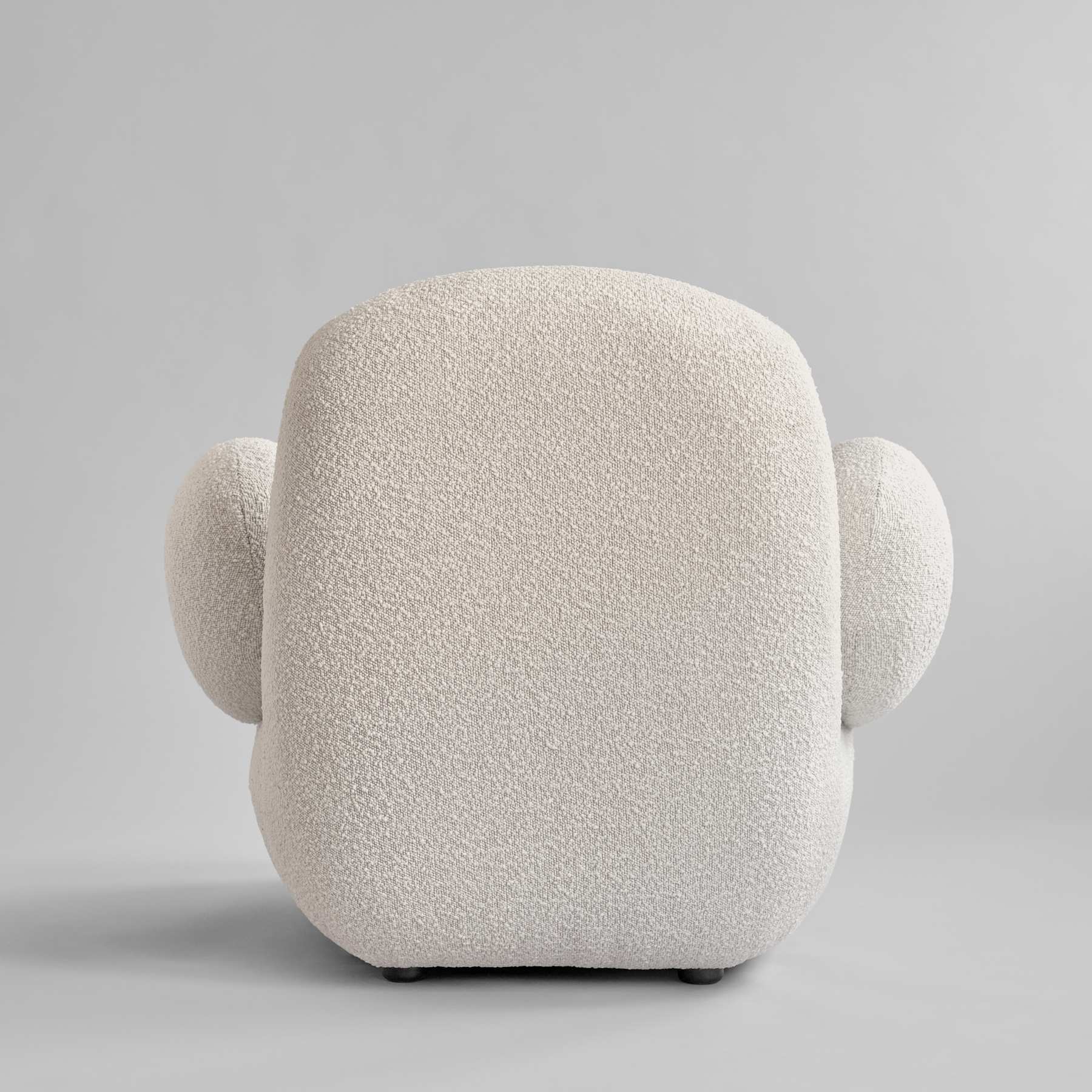 TOE FLAT Sessel aus weißem Bouclé
