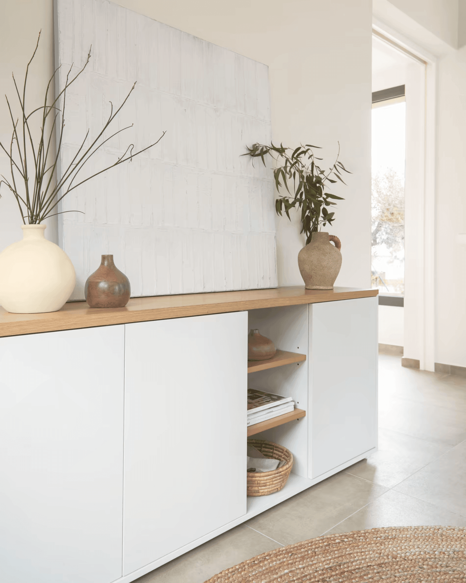 Komoda 3-drzwiowa ABILEN biały La Forma Eye on Design