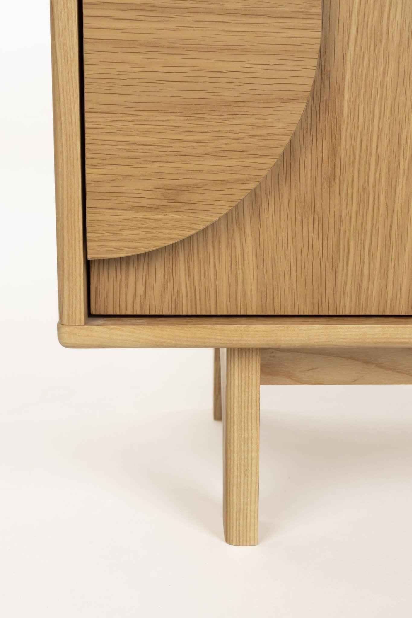 Komoda GROOVE drewno dębowe Zuiver Eye on Design