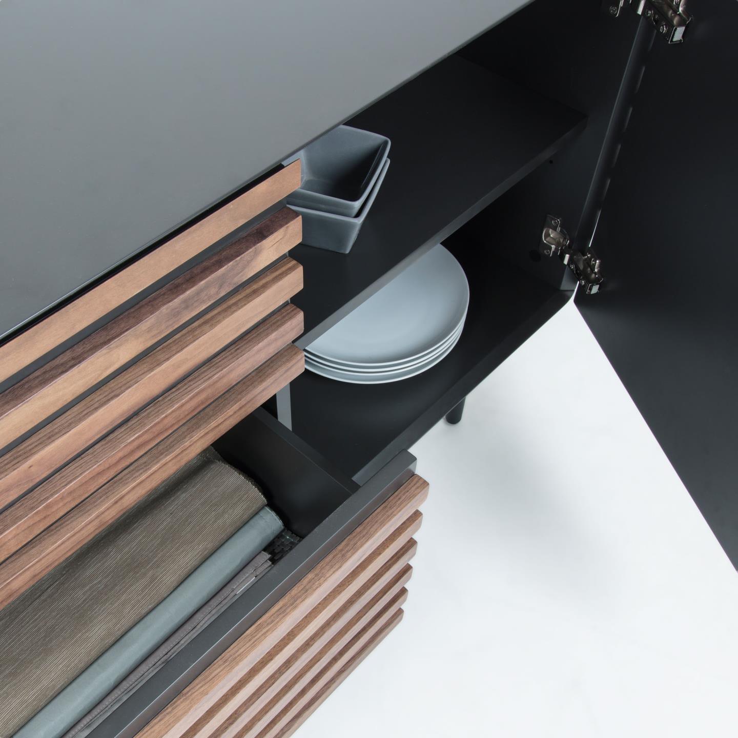 Komoda KESIA fornir orzechowy La Forma Eye on Design