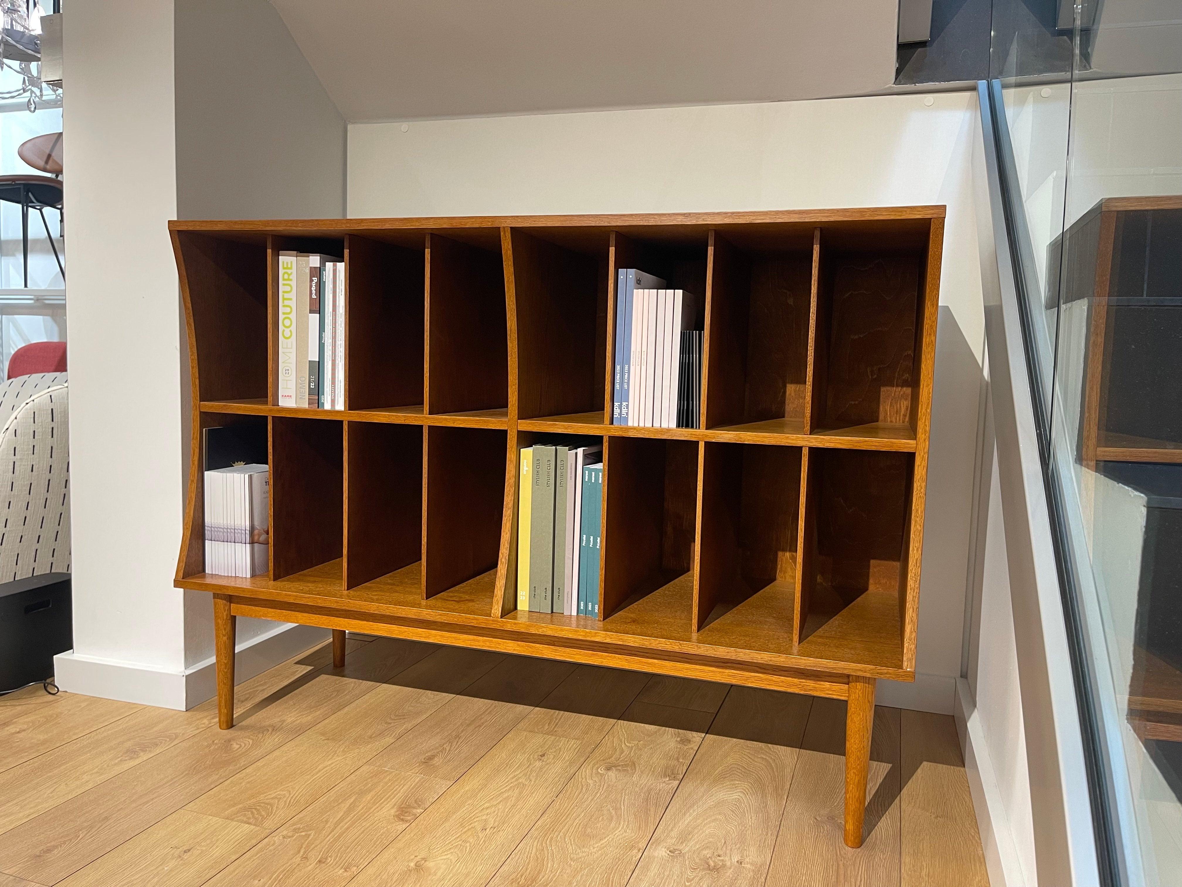 Komoda LORN VINYL naturalny dąb Pastform Eye on Design