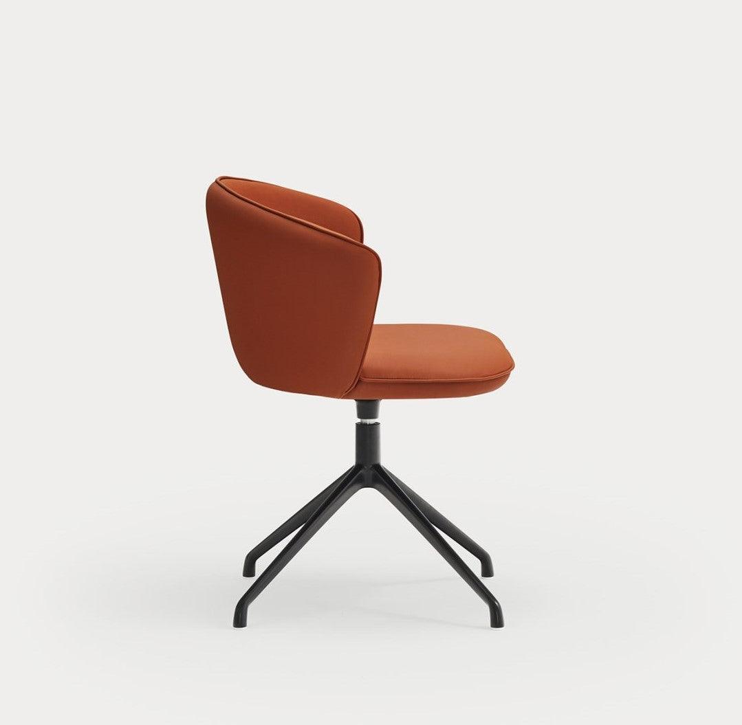 Krzesło ADD ekoskóra terracotta z czarną podstawą Teulat Eye on Design
