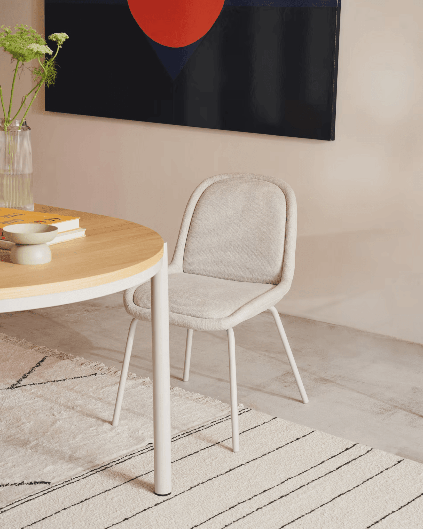 Krzesło AIMIN beżowy szenil z beżową podstawą La Forma Eye on Design