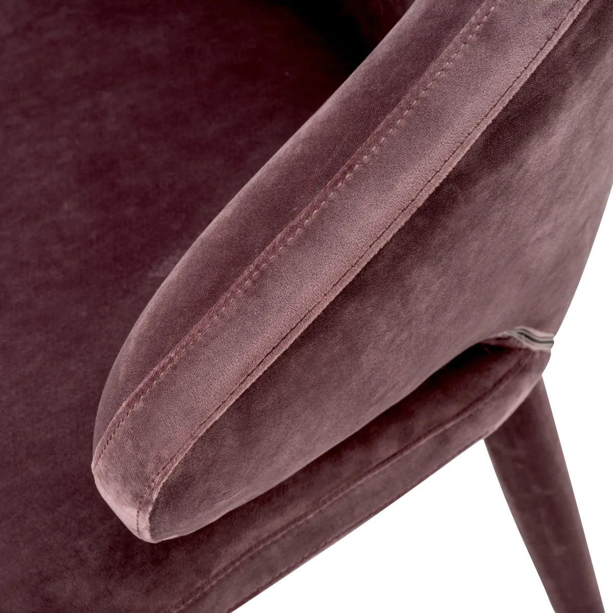 Krzesło aksamitne CARDINALE taupe Eichholtz Eye on Design
