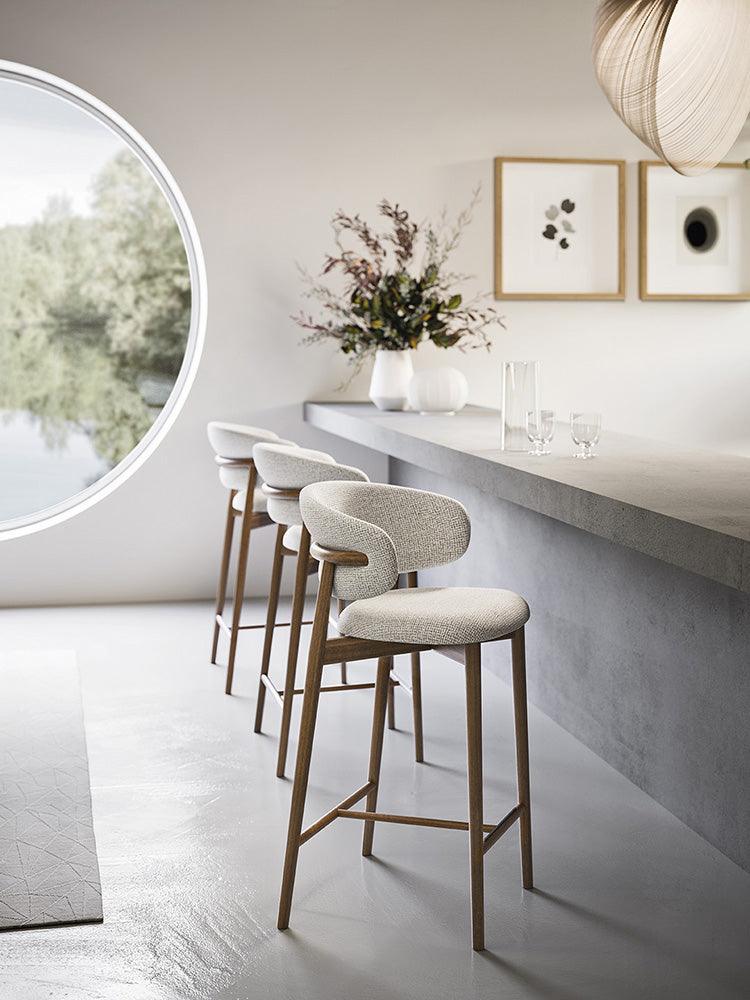 Krzesło barowe OLEANDRO boucle antracytowy z metalową podstawą Calligaris Eye on Design