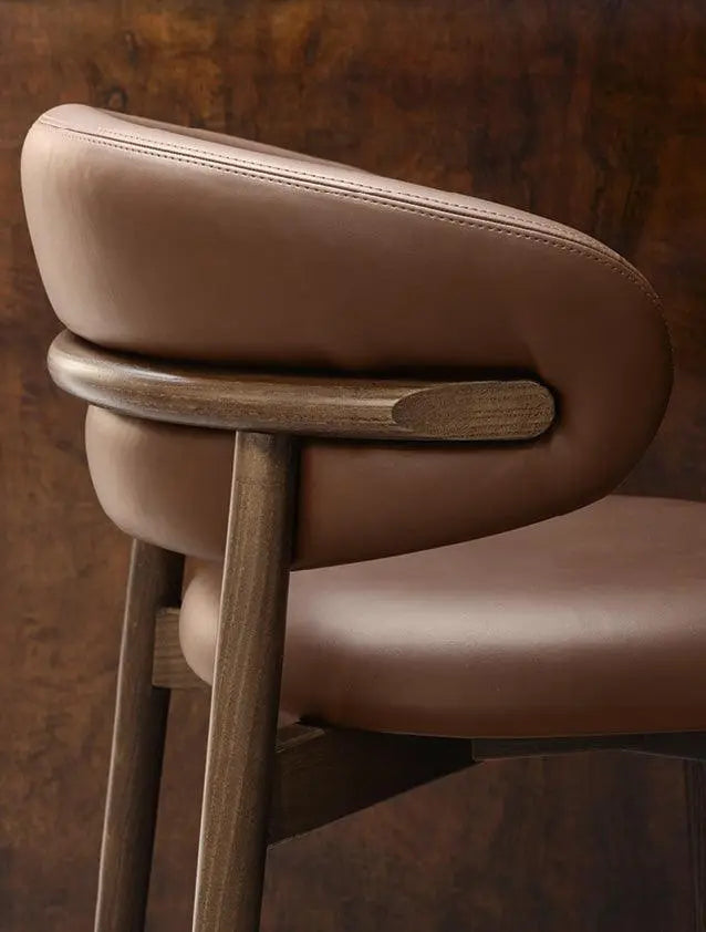Krzesło barowe OLEANDRO brązowa ekoskóra z metalową podstawą Calligaris Eye on Design