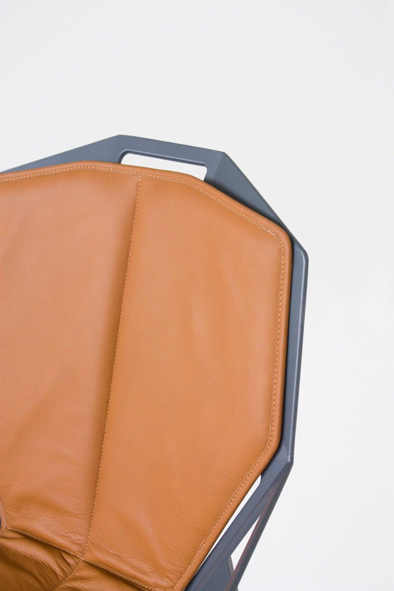 Krzesło CHAIR_ONE biały z aluminium Magis Eye on Design